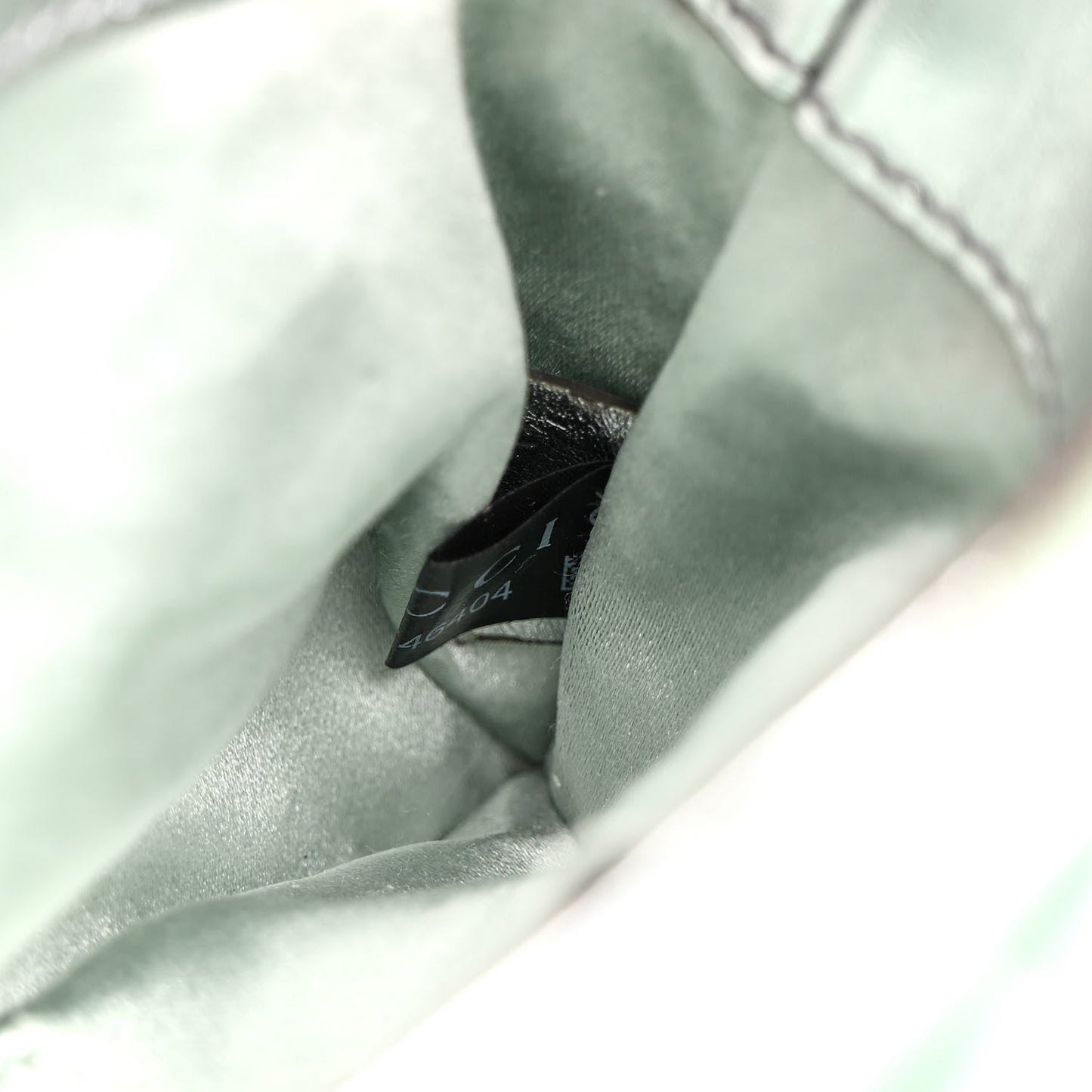 Gucci Iridescent Nappa Vertical Matelasse Medium Maxi Horsebit Chain Shoulder Bag Iridescent Salvy Green