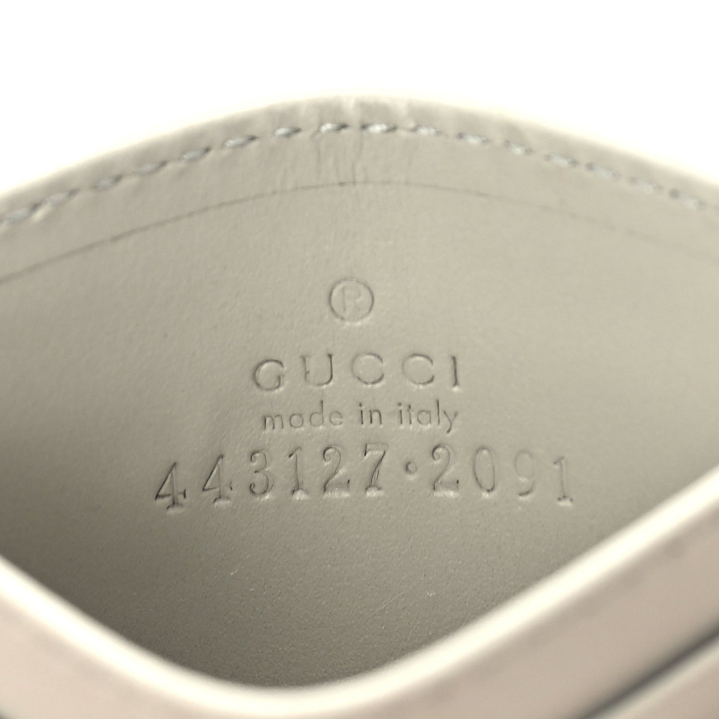 Gucci Calfskin Matelasse GG Marmont Card Holder Light Grey