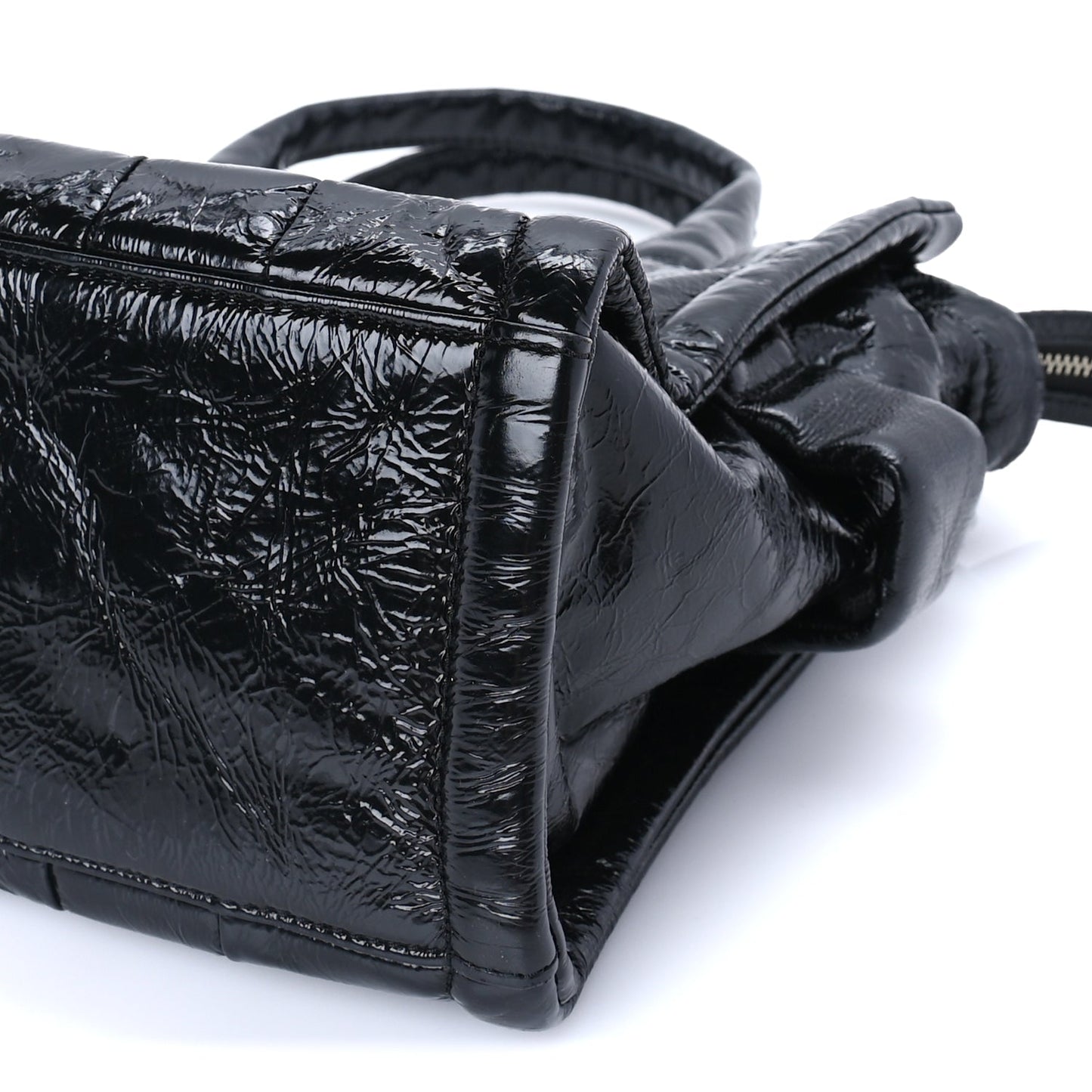 Marc Jacobs Shiny Crinkled Lambskin Medium The Tote Bag Black