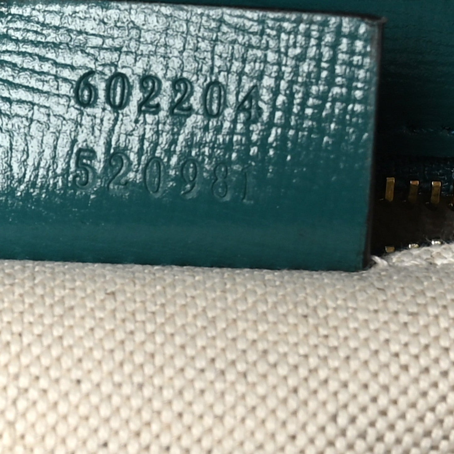 Gucci Azalea Calfskin Horsebit 1955 Shoulder Bag Imperial Blue Pavone