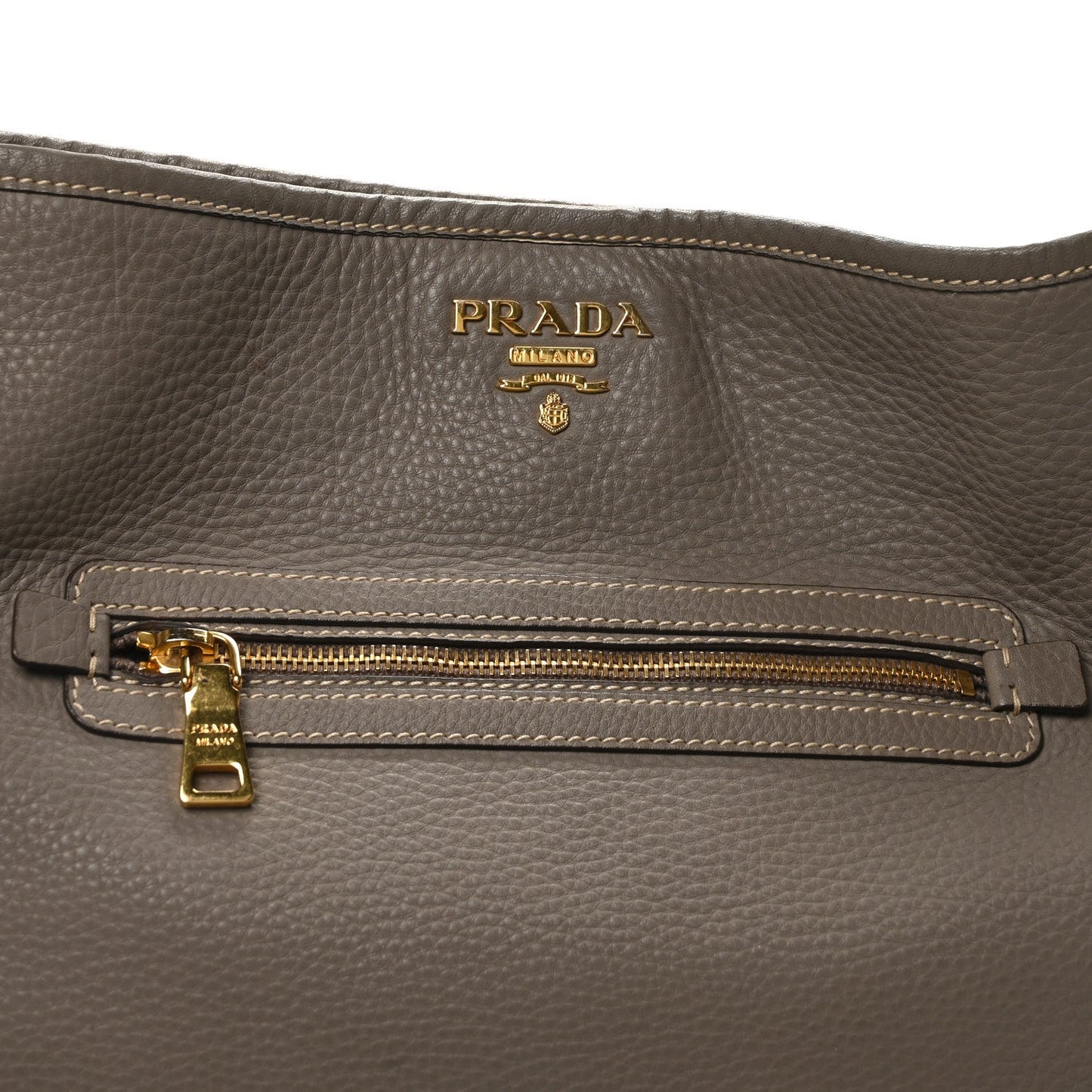 Prada Vitello Daino Hobo Argilla