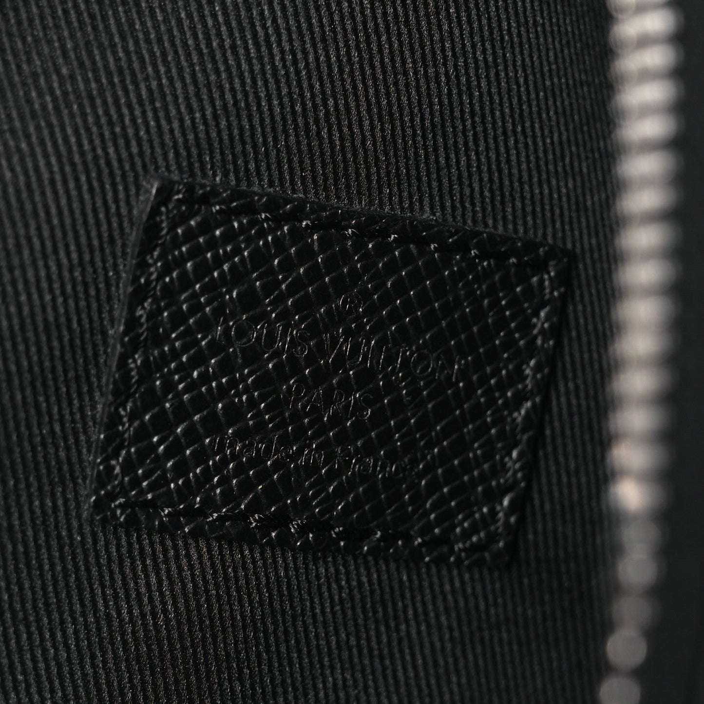 Louis Vuitton Taigarama Duo Slingbag Black