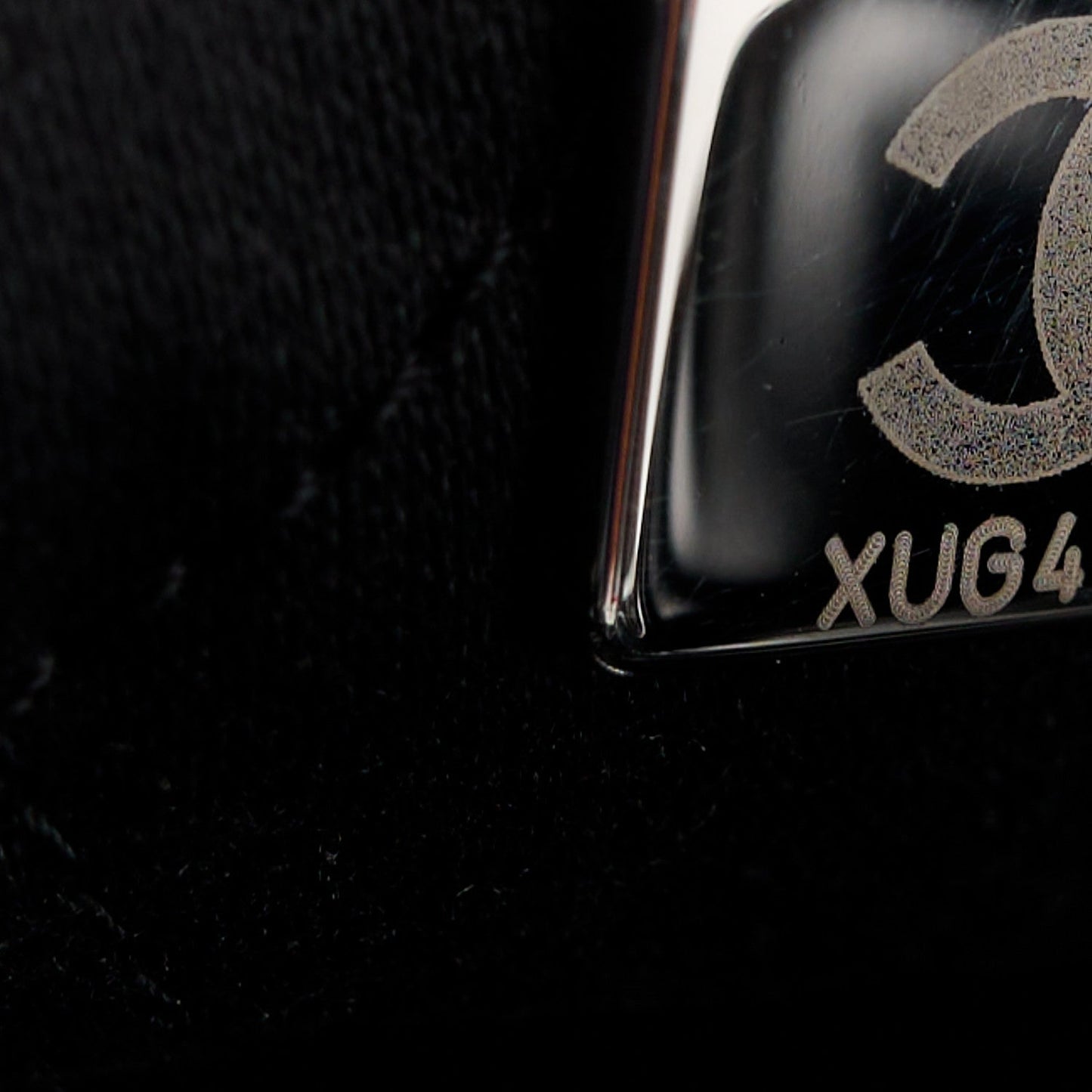 Chanel Shiny Calfskin Quilted Mini 22 Black