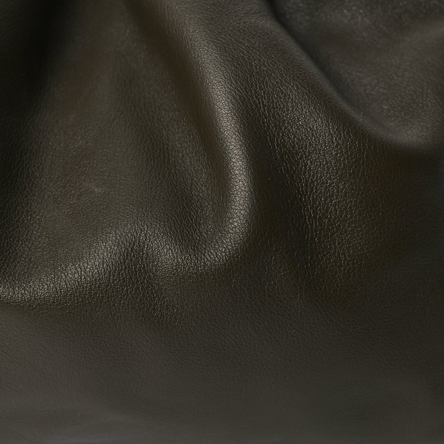 Bottega Veneta Smooth Butter Calf The Pouch Oversized Clutch Kaki Fondent