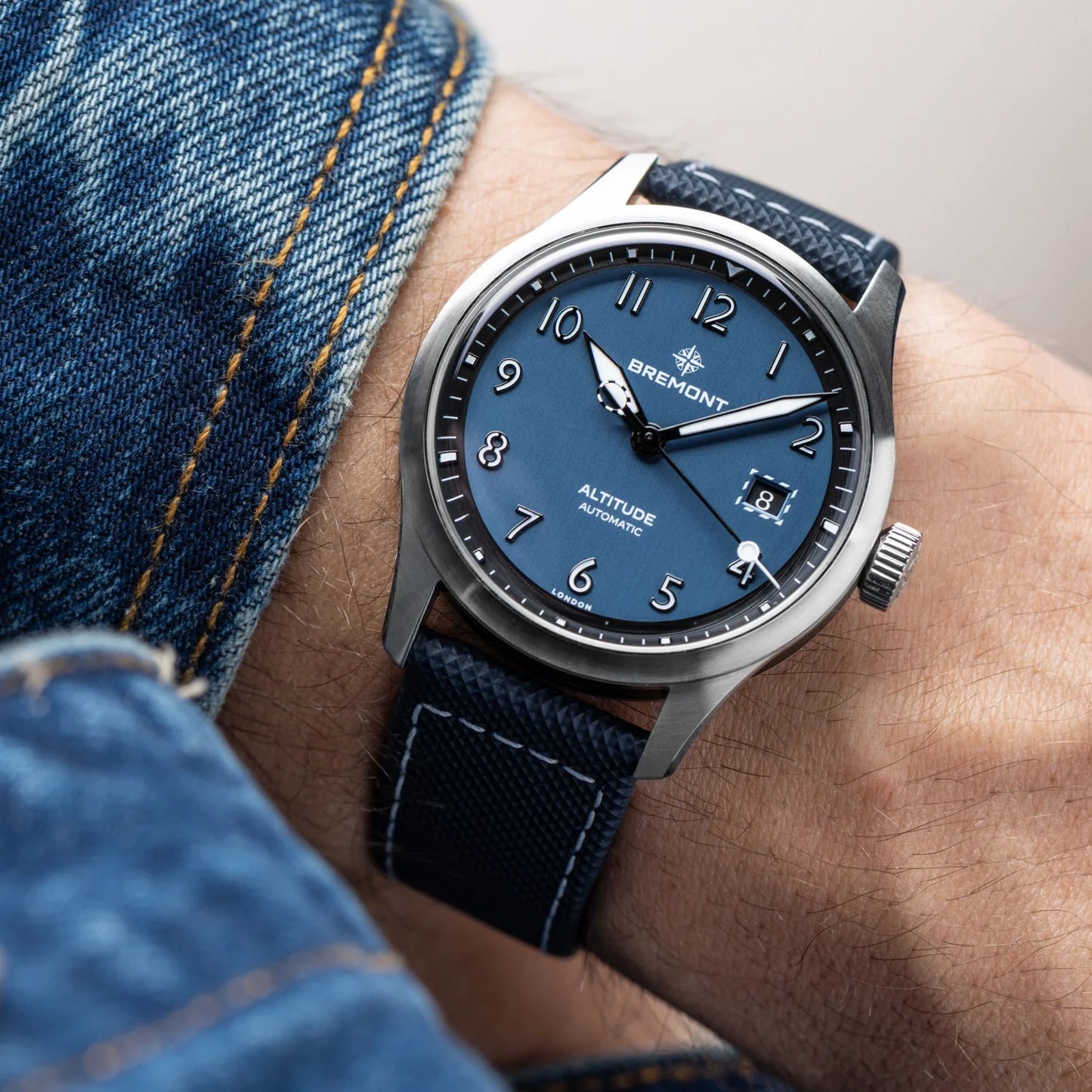 Altitude 39mm Blue Dial Leather Strap
