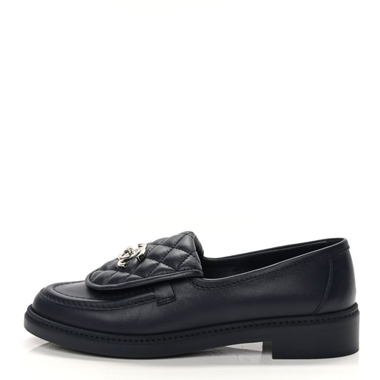 Chanel Lambskin Quilted CC Turnlock Loafers 38.5 Navy