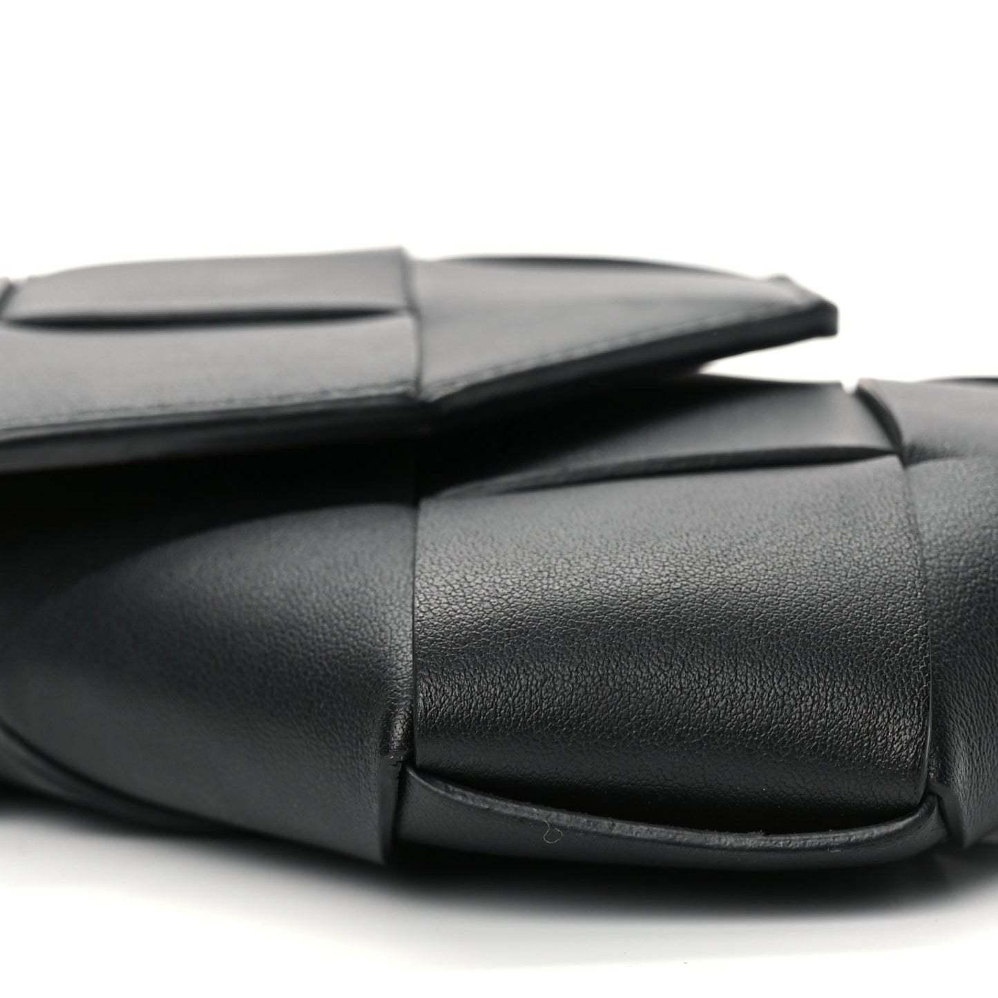 Bottega Veneta Calfskin Intreccio Diago Phone Pouch Black Pinecone Black Pinecone
