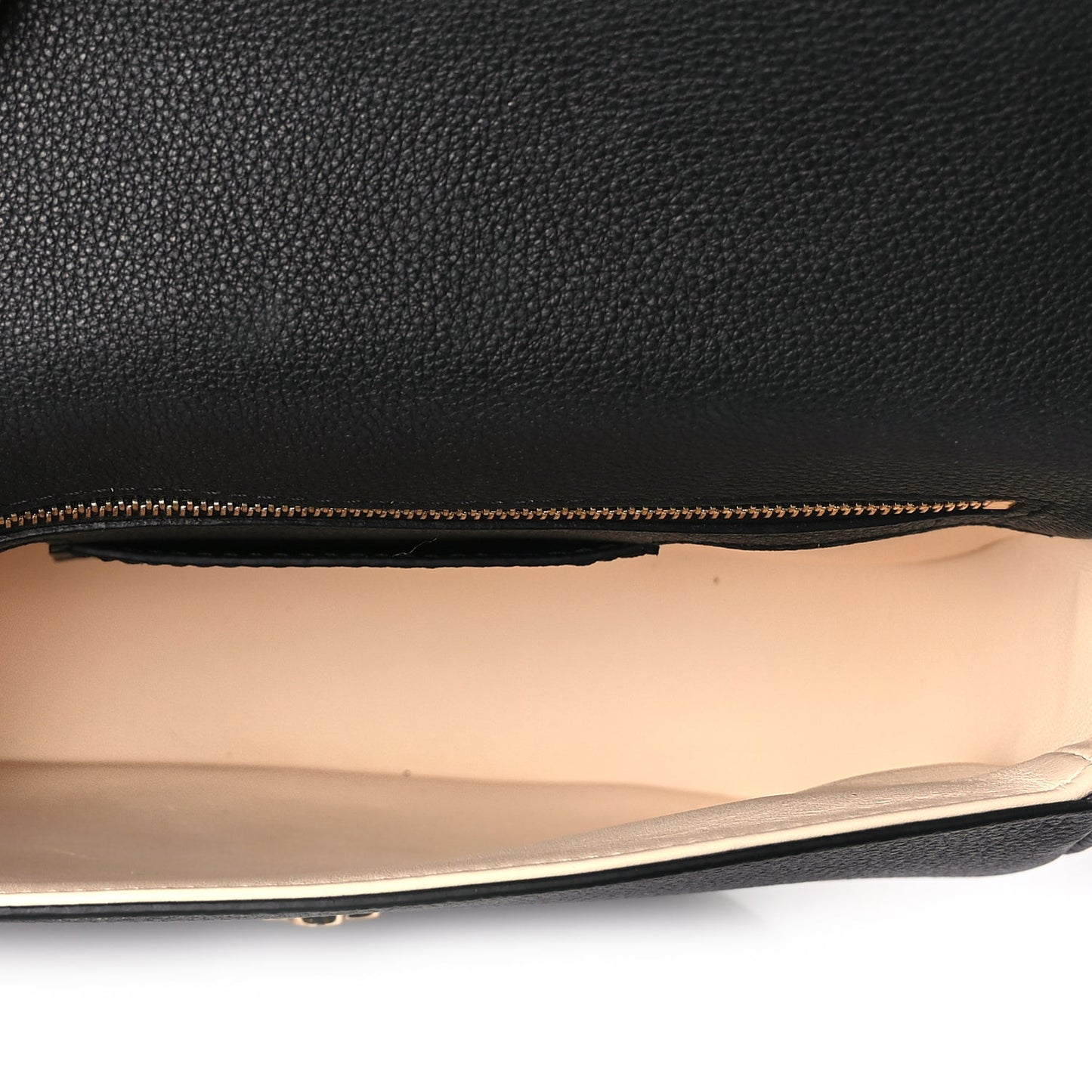 Louis Vuitton Grained Calfskin LV Pont 9 Soft MM Black