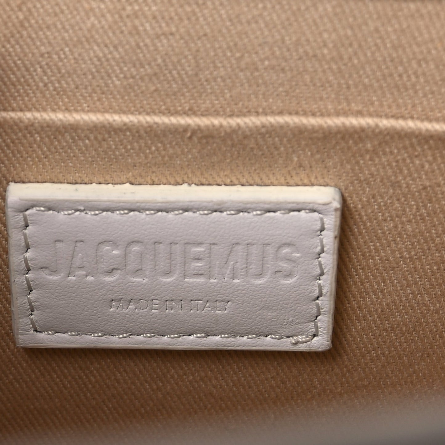 Jacquemus Smooth Calfskin Le Chiquito Moyen  White