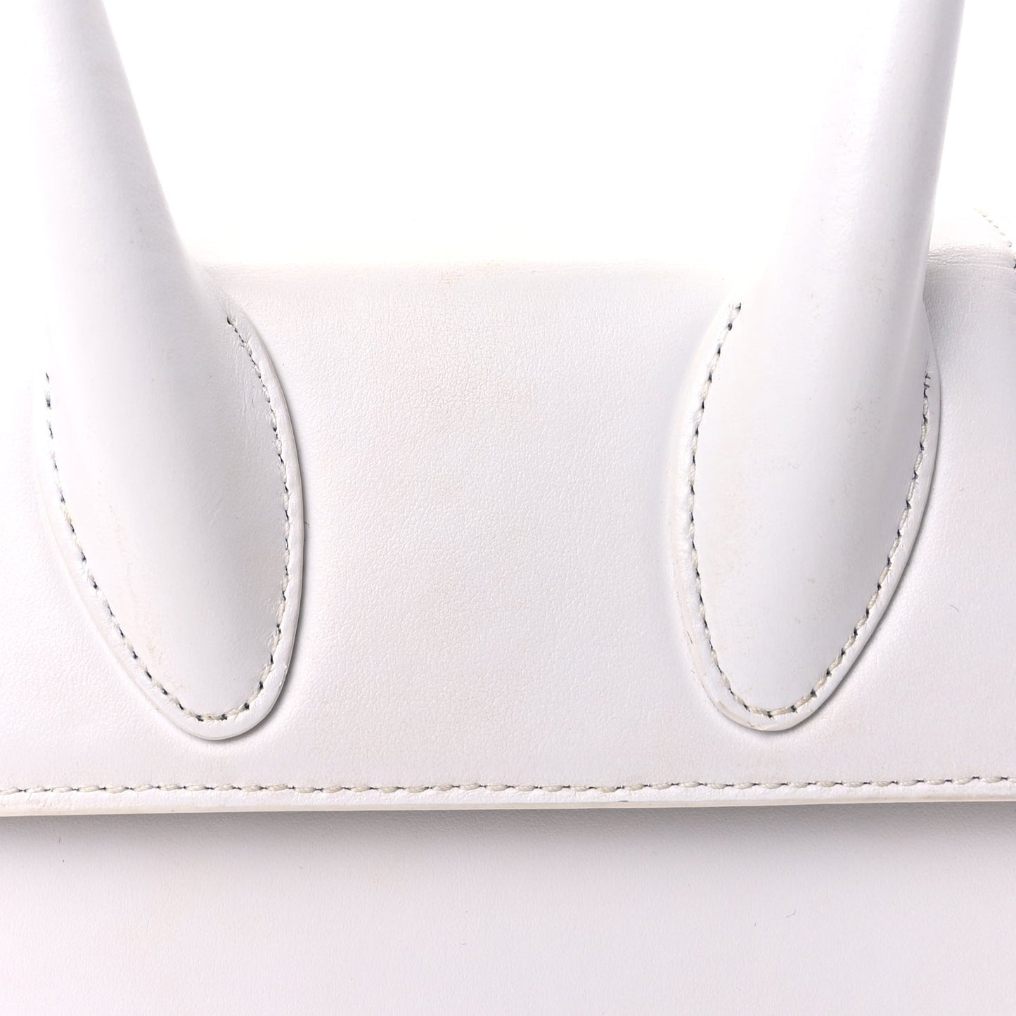 Jacquemus Smooth Calfskin Le Chiquito Moyen  White