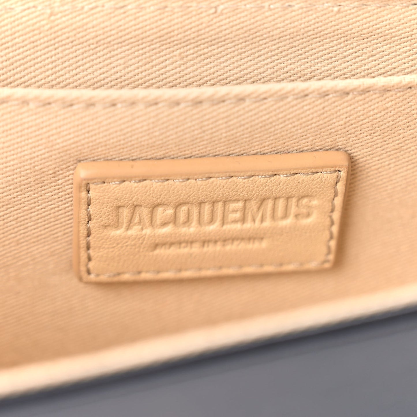 Jacquemus Smooth Calfskin Le Carinu Black