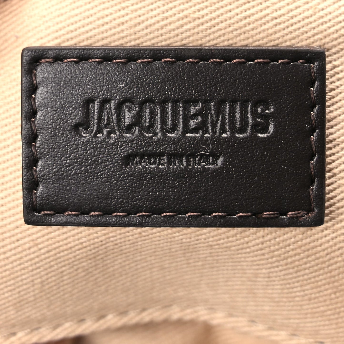 Jacquemus Jacquemus Le Bisou Perle Bag Medium Brown