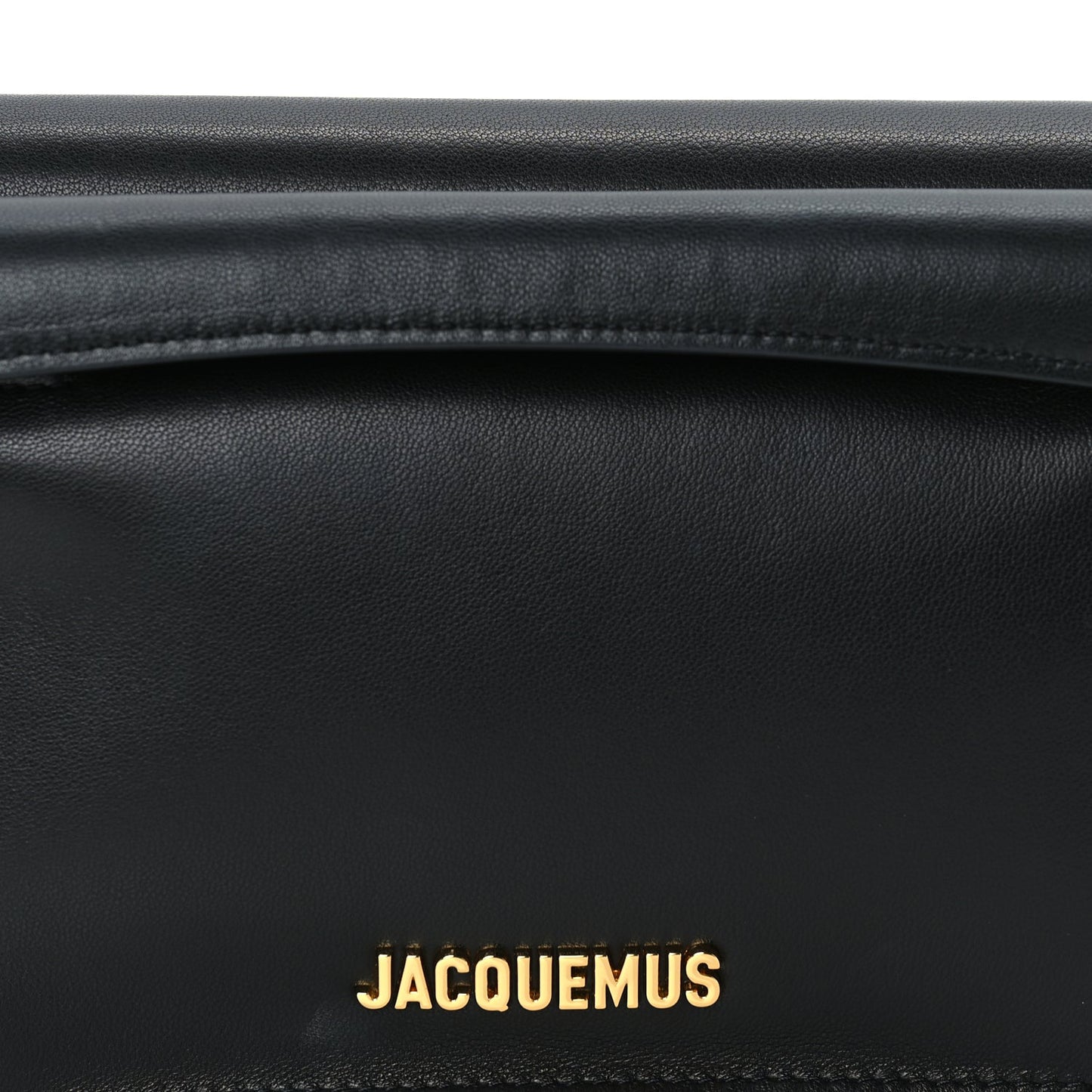 Jacquemus Smooth Calfskin La Pochette Rond Carre Black