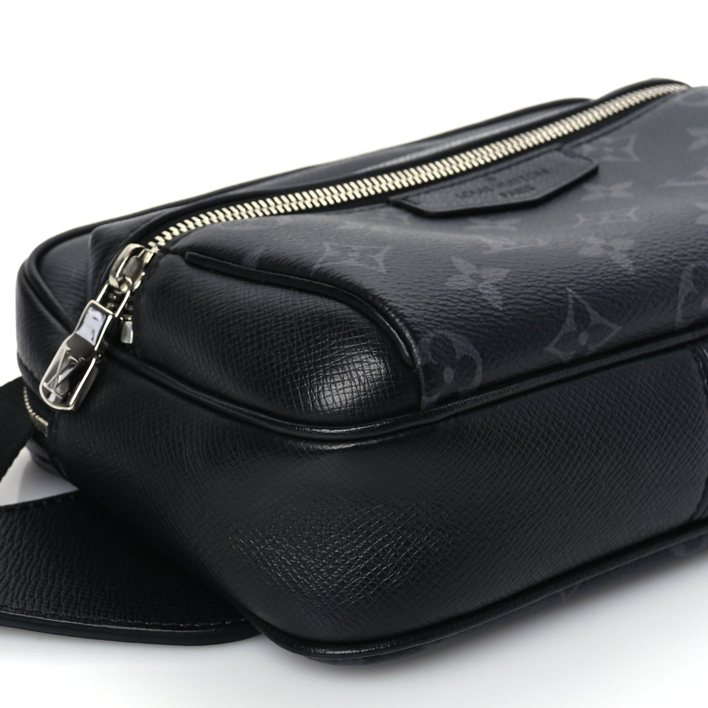 Louis Vuitton Taiga Monogram Eclipse Outdoor Bum Bag