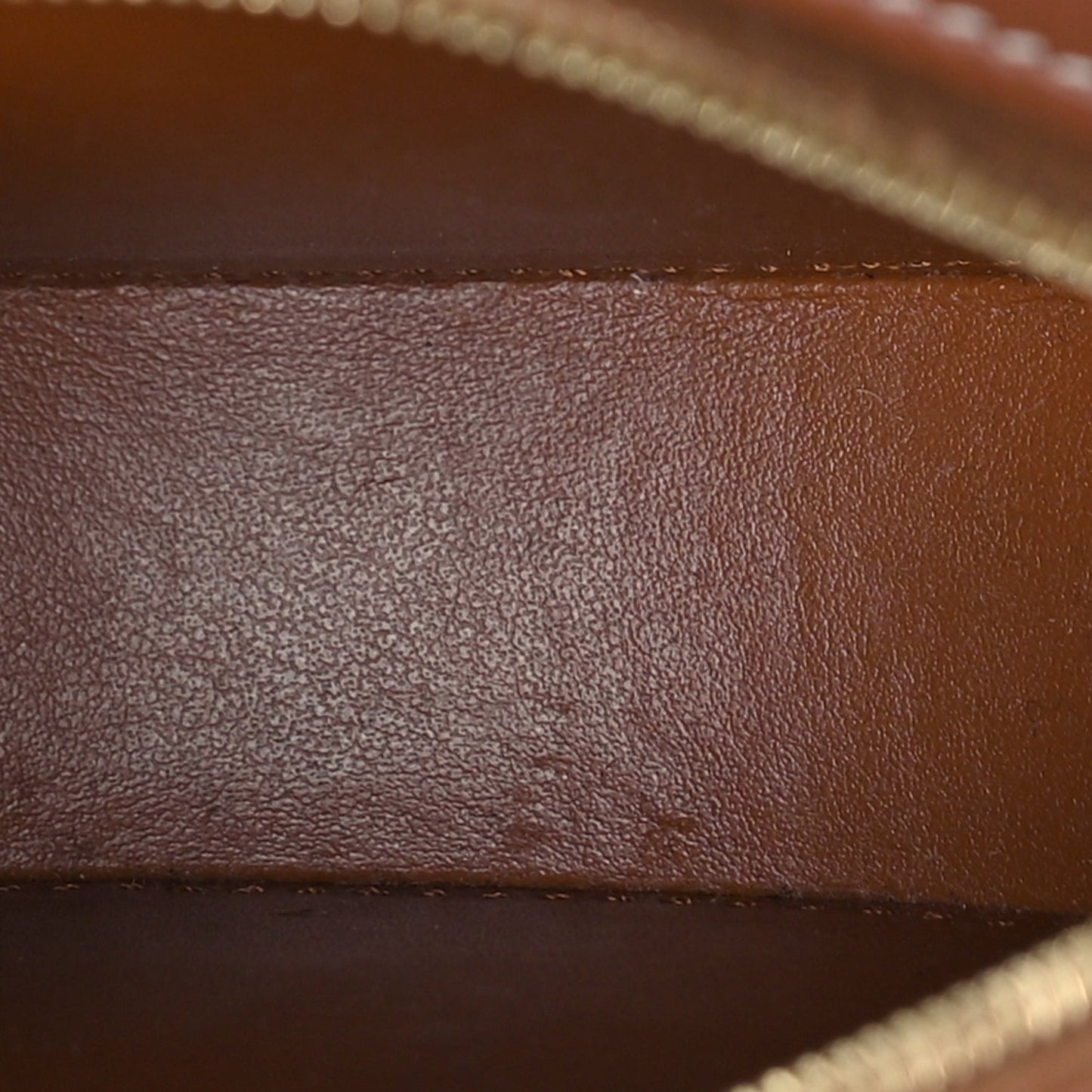Celine Smooth Calfskin Cuir Small Triomphe Oval Crossbody Purse Tan