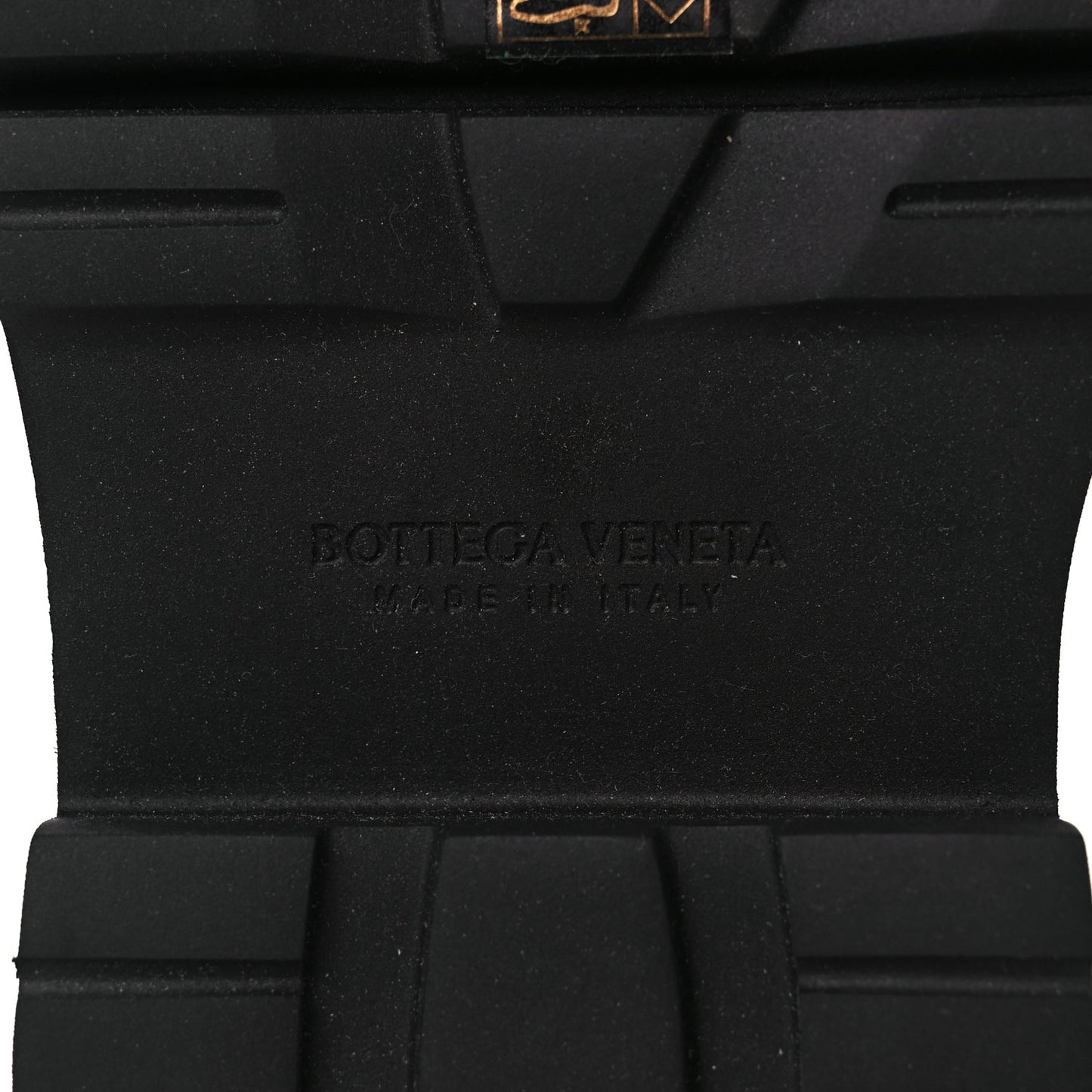 Bottega Veneta Calfskin The Lug Chelsea 55mm Cropped Boots 40 Black