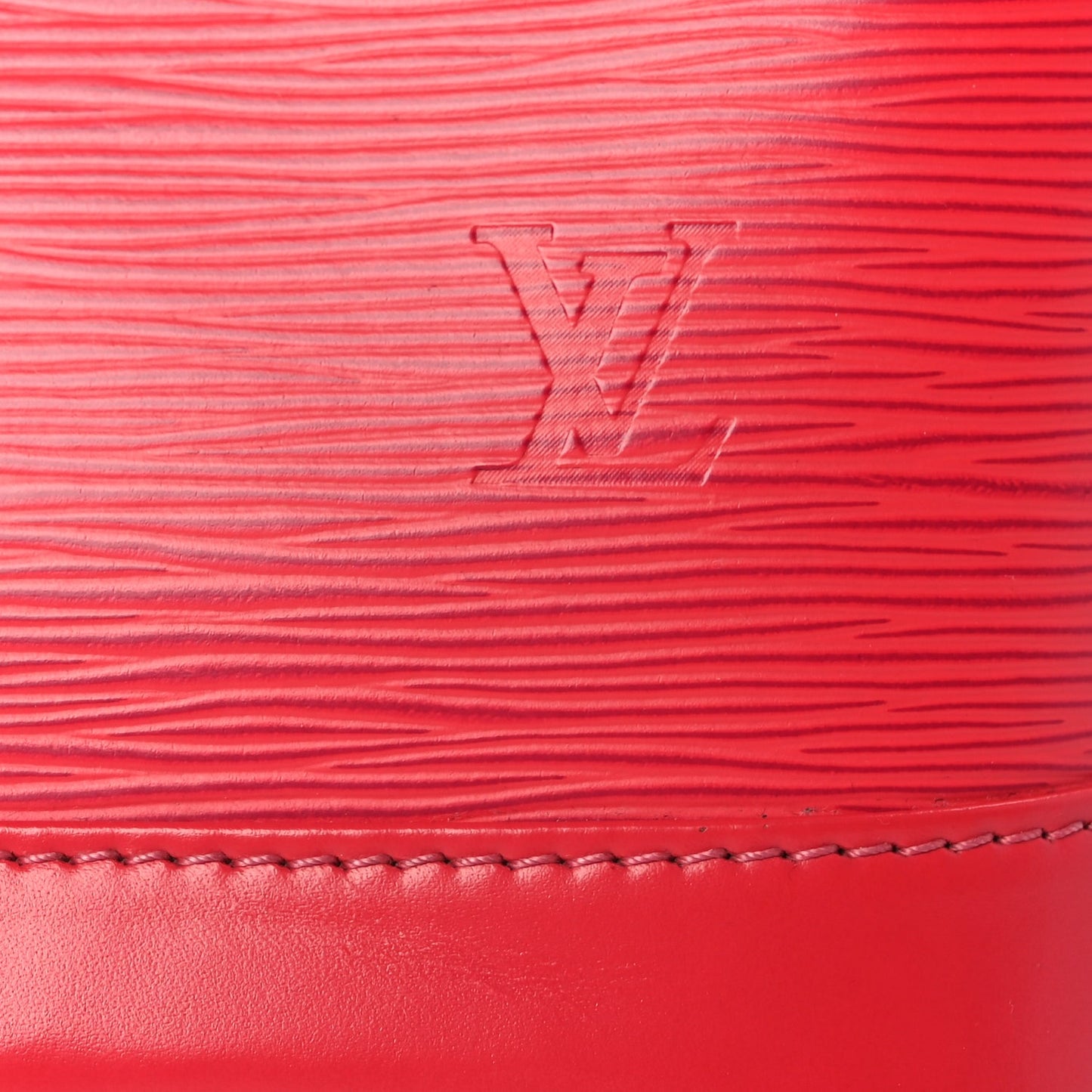 Louis Vuitton Epi Alma PM  Carmine