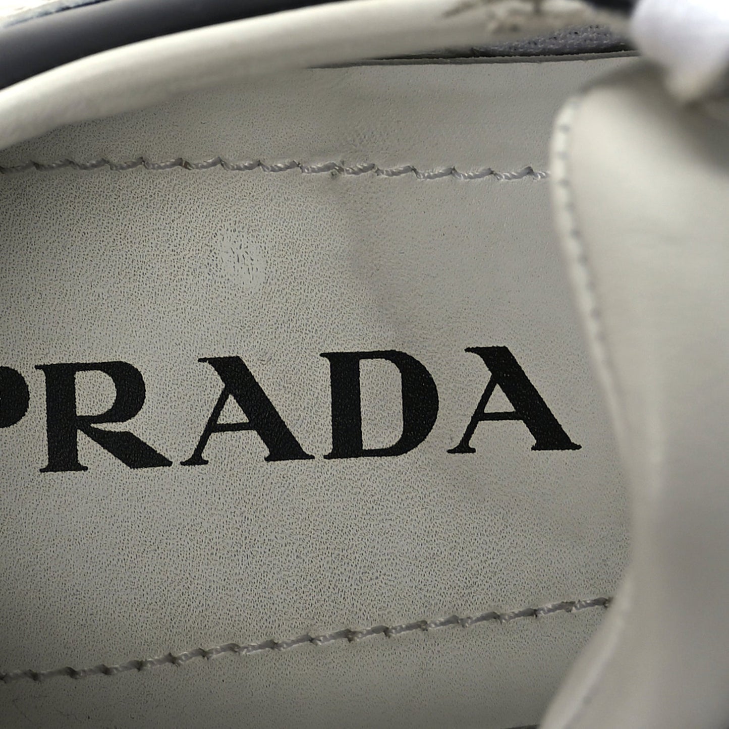 Prada Vitello Sport Spazzolato Rois Triangle Logo Womens Downtown Low Top 30mm Sneakers 38 White Black