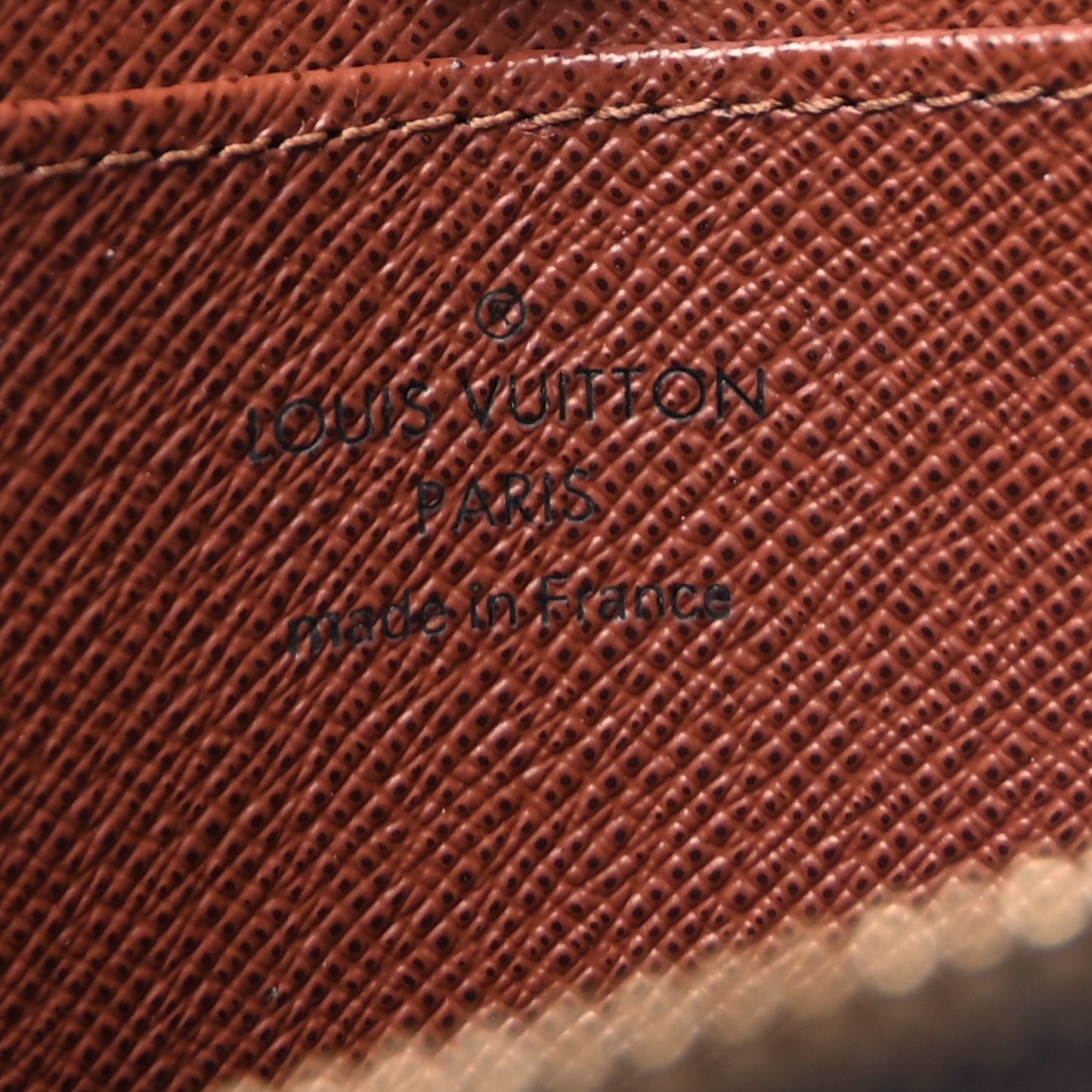 Louis Vuitton Monogram Zippy Coin Purse