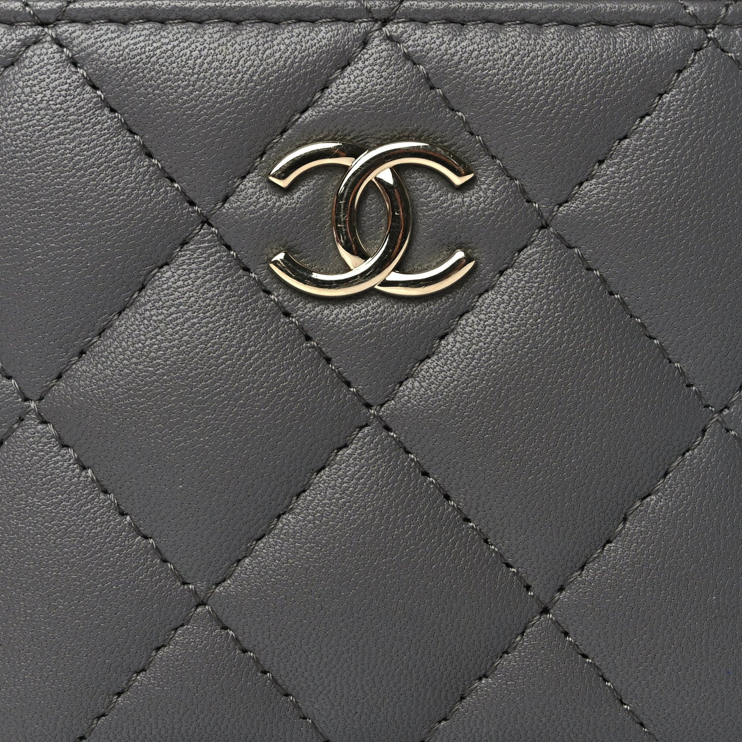 Chanel Lambskin Quilted Top Handle Mini Vanity Case With Chain Grey