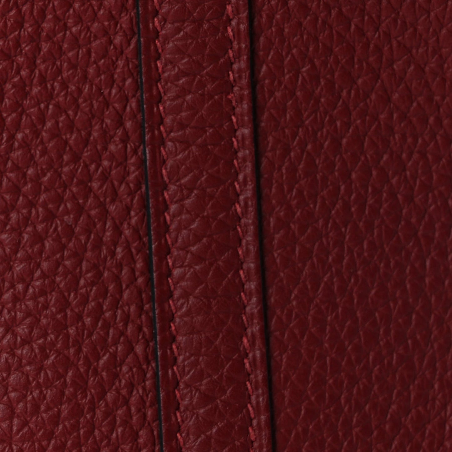 Hermes Taurillon Clemence Picotin Lock 22 MM  Rouge H