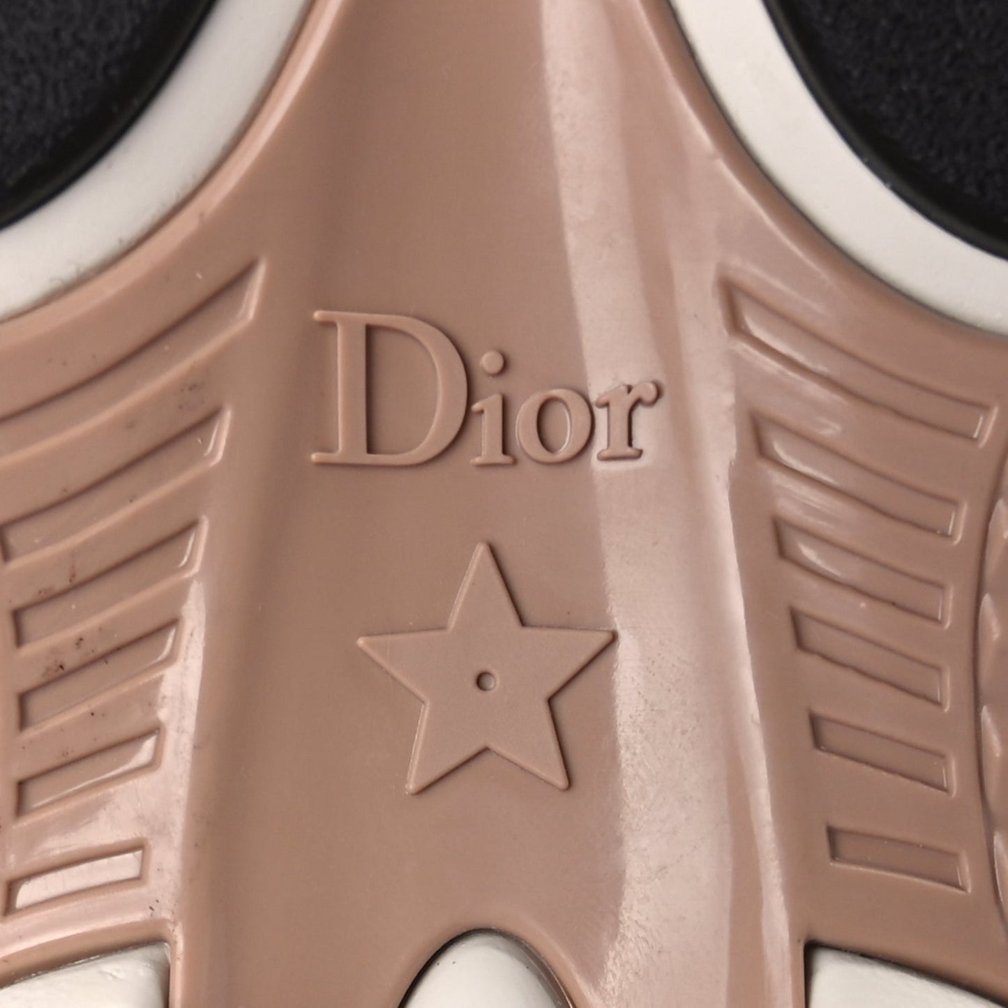 Christian Dior Suede Mesh Dior Chrono Sneakers 38.5 Beige