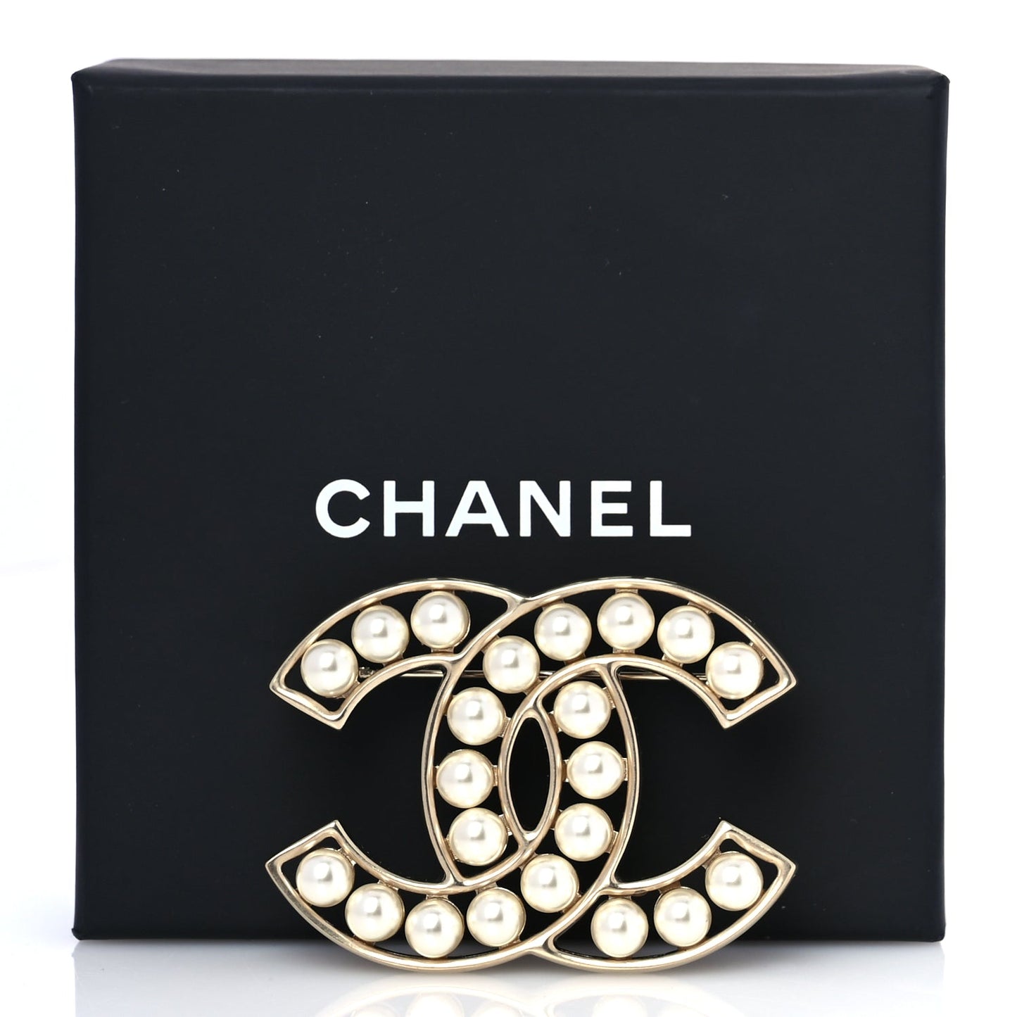 Chanel Pearl CC Brooch Light Gold