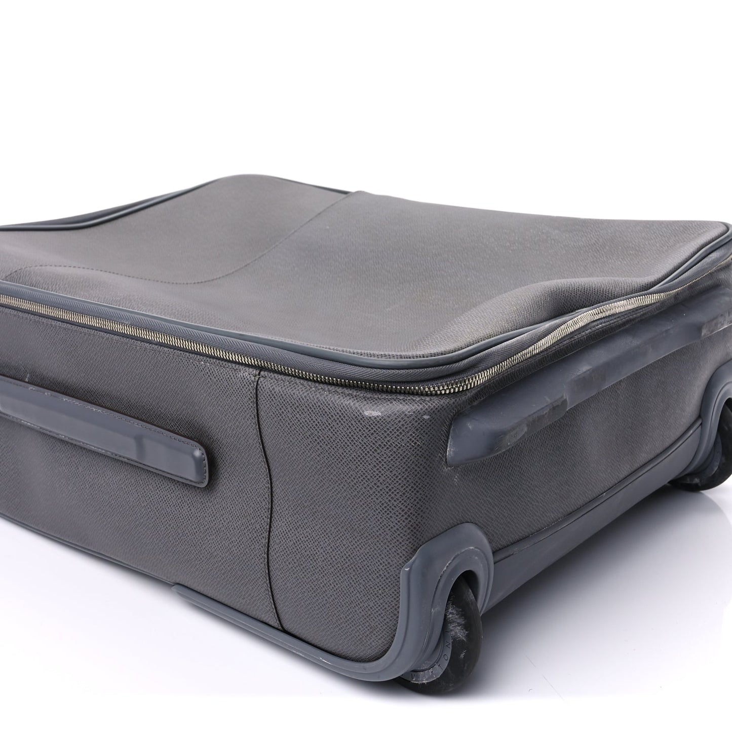 Louis Vuitton Taiga Pegase 55  Glacier