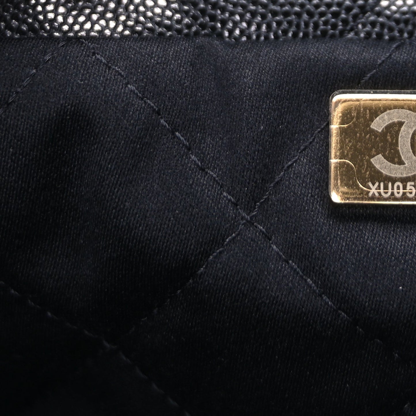 Chanel Shiny Caviar Quilted Monochrome Chanel 22  Black
