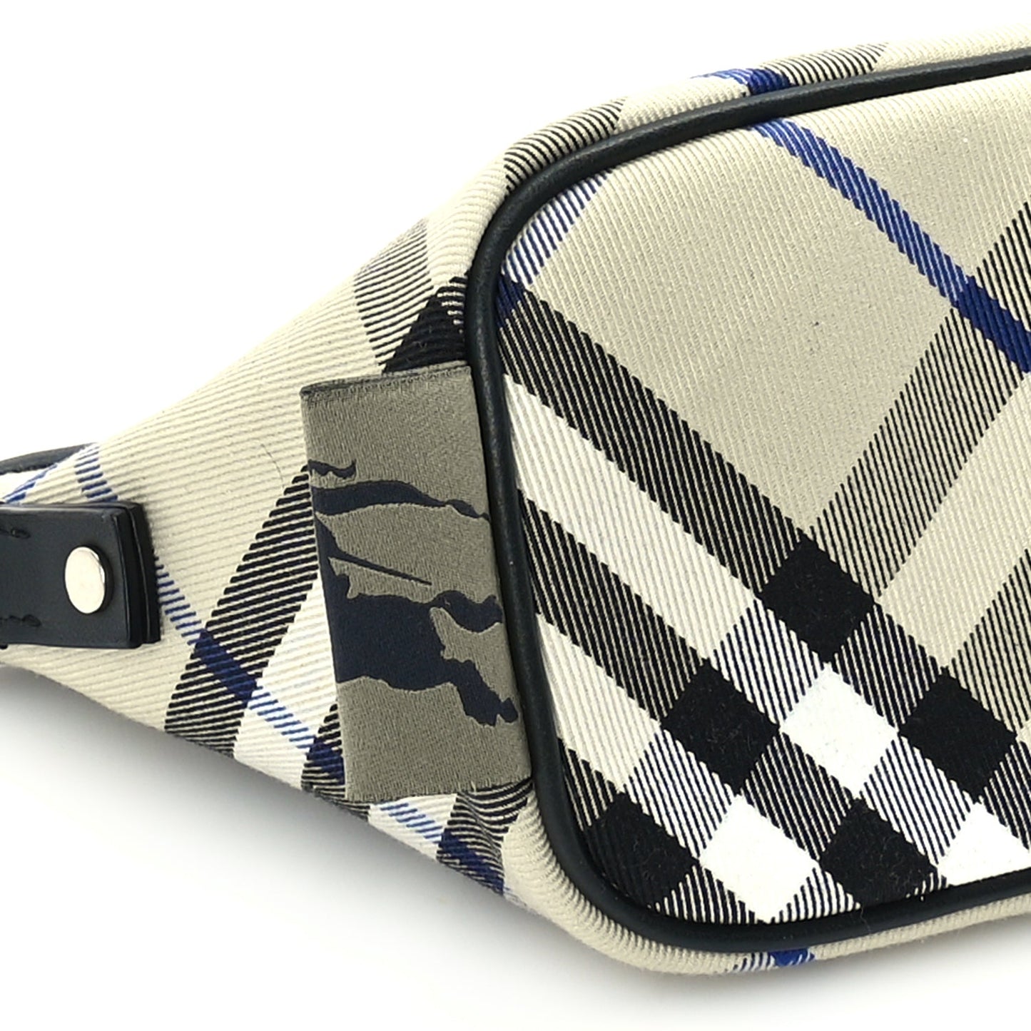 Burberry Essential Check Simple Zip Baguette Lichen