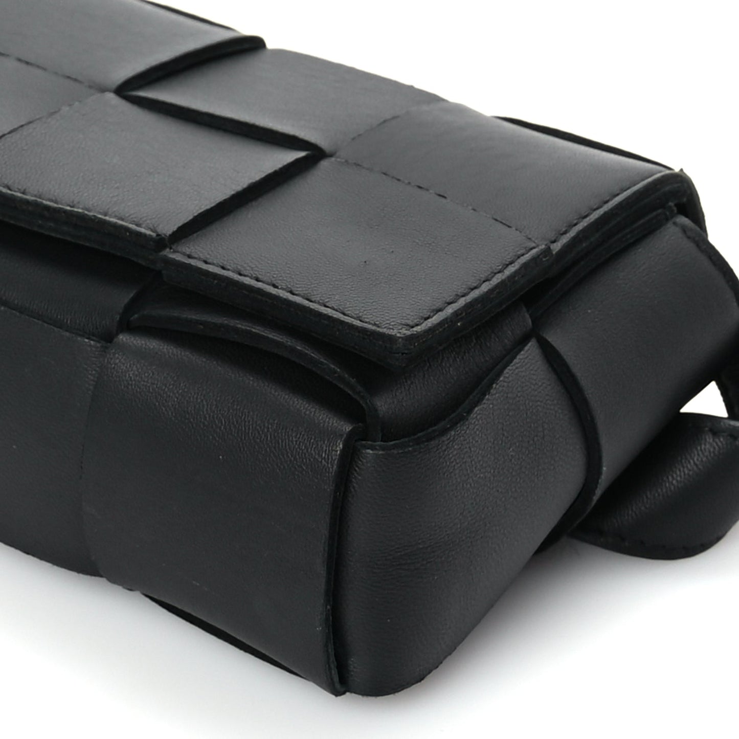 Bottega Veneta Nappa Maxi Intreccio The Belt Cassette Bag Black