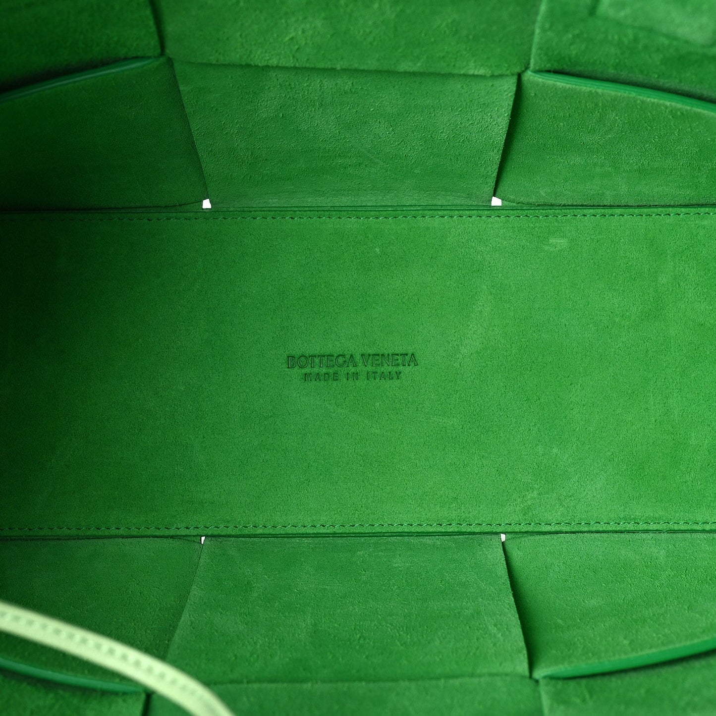 Bottega Veneta Nappa Maxi Intrecciato Medium Arco Tote  Pistachio Parakeet