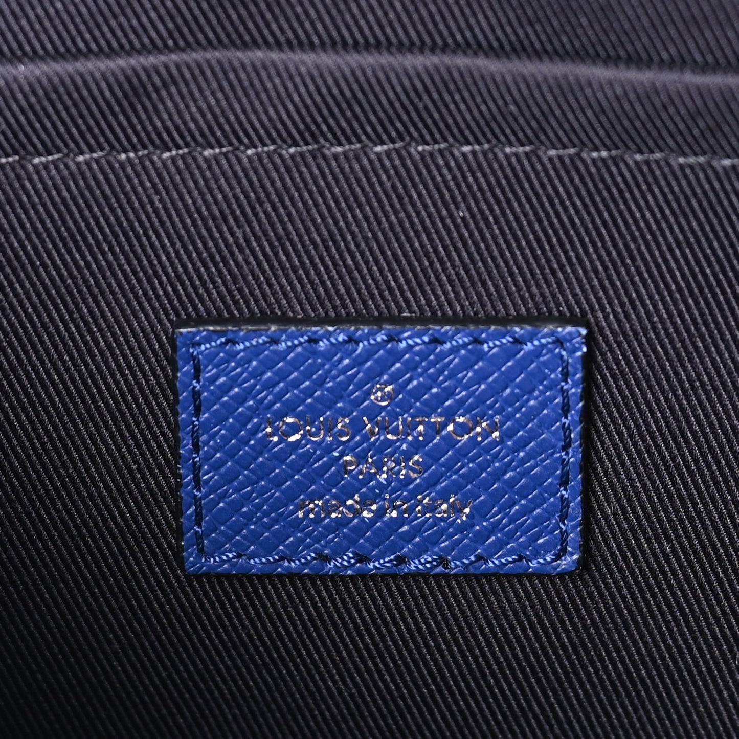 Louis Vuitton Taiga Monogram Outdoor Messenger  Cobalt