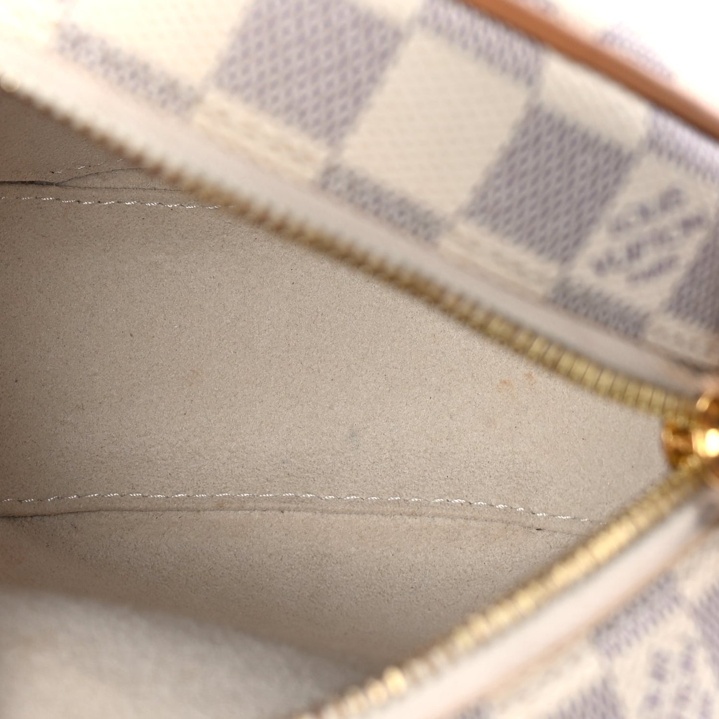 Louis Vuitton Damier Azur Boite Chapeau Souple PM