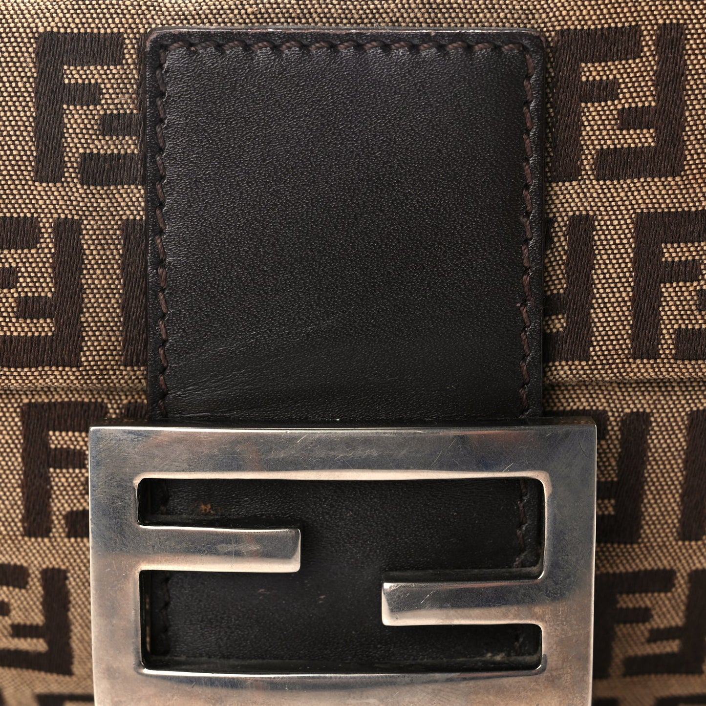 Fendi Zucchino Baguette Toro Mogano Panna