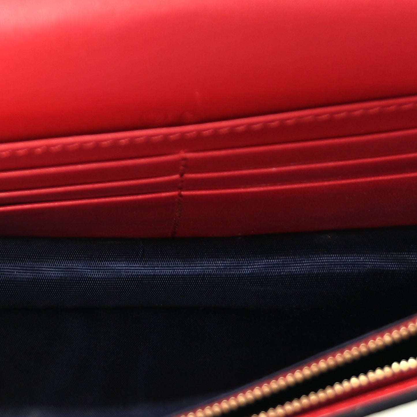 Gucci GG Supreme Monogram Blooms Chain Wallet  Blue