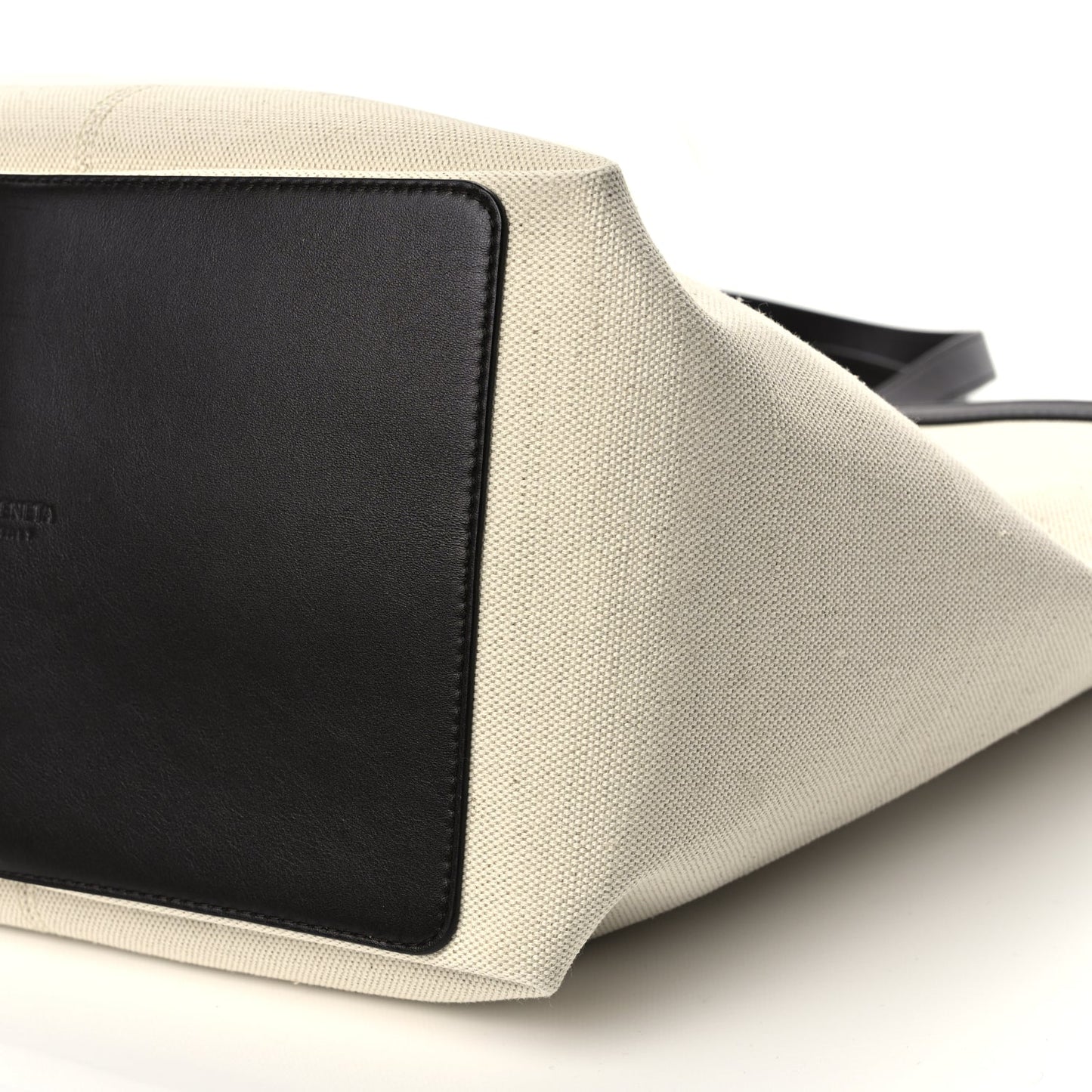 Bottega Veneta Canvas Mix Nappa Intrecciato Medium Flip Flap Tote Natural Fondant Natural/Fondant