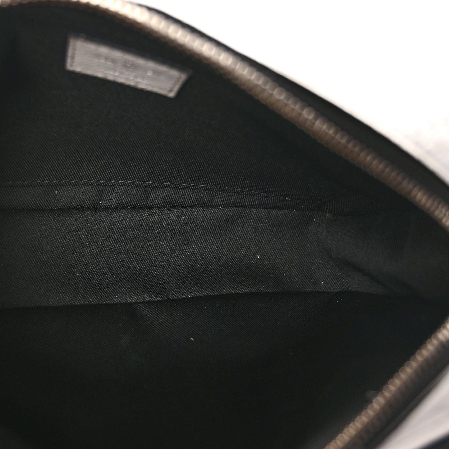 Louis Vuitton Taiga Monogram Alpha Messenger Optic White
