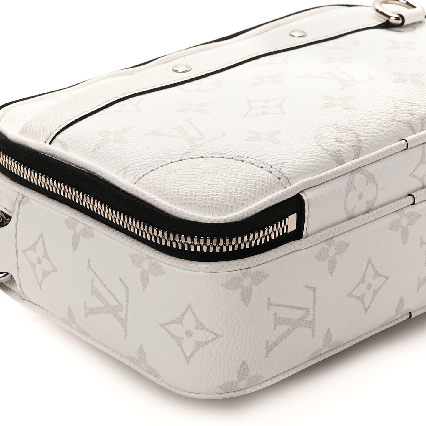 Louis Vuitton Taiga Monogram Alpha Messenger Optic White