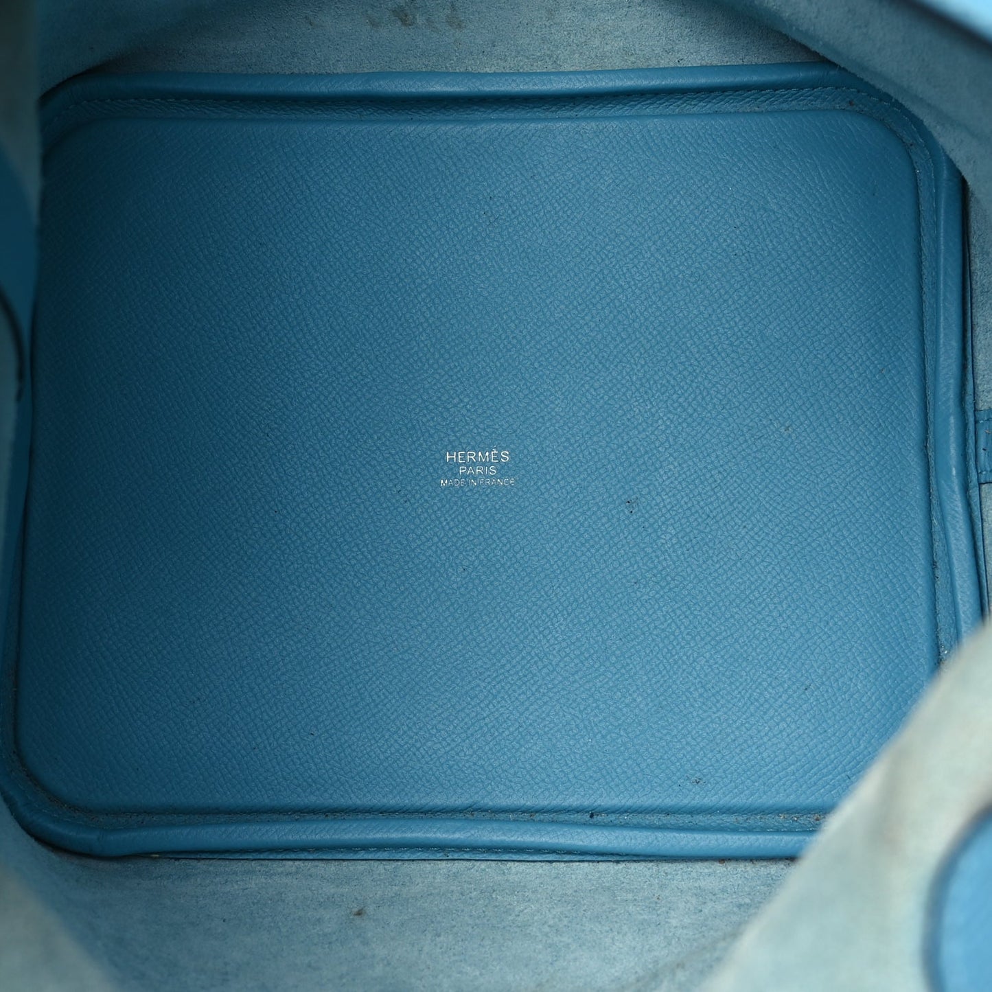 Hermes Epsom Tressage De Cuir Picotin Lock 22 MM Bleu du Nord Rouge Coeur Bleu du Nord