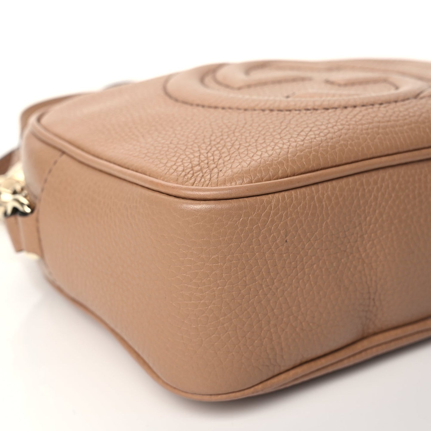 Gucci Pebbled Calfskin Small Soho Disco Bag Camelia
