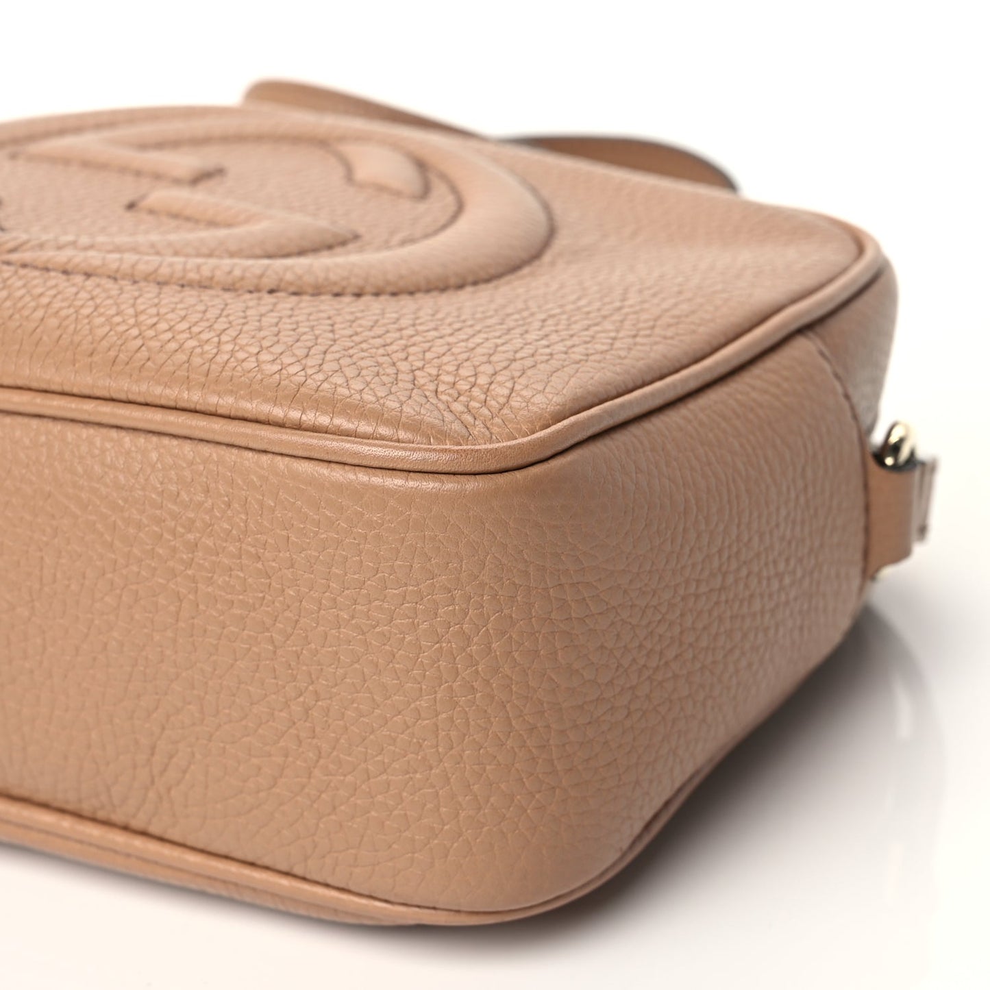 Gucci Pebbled Calfskin Small Soho Disco Bag Camelia