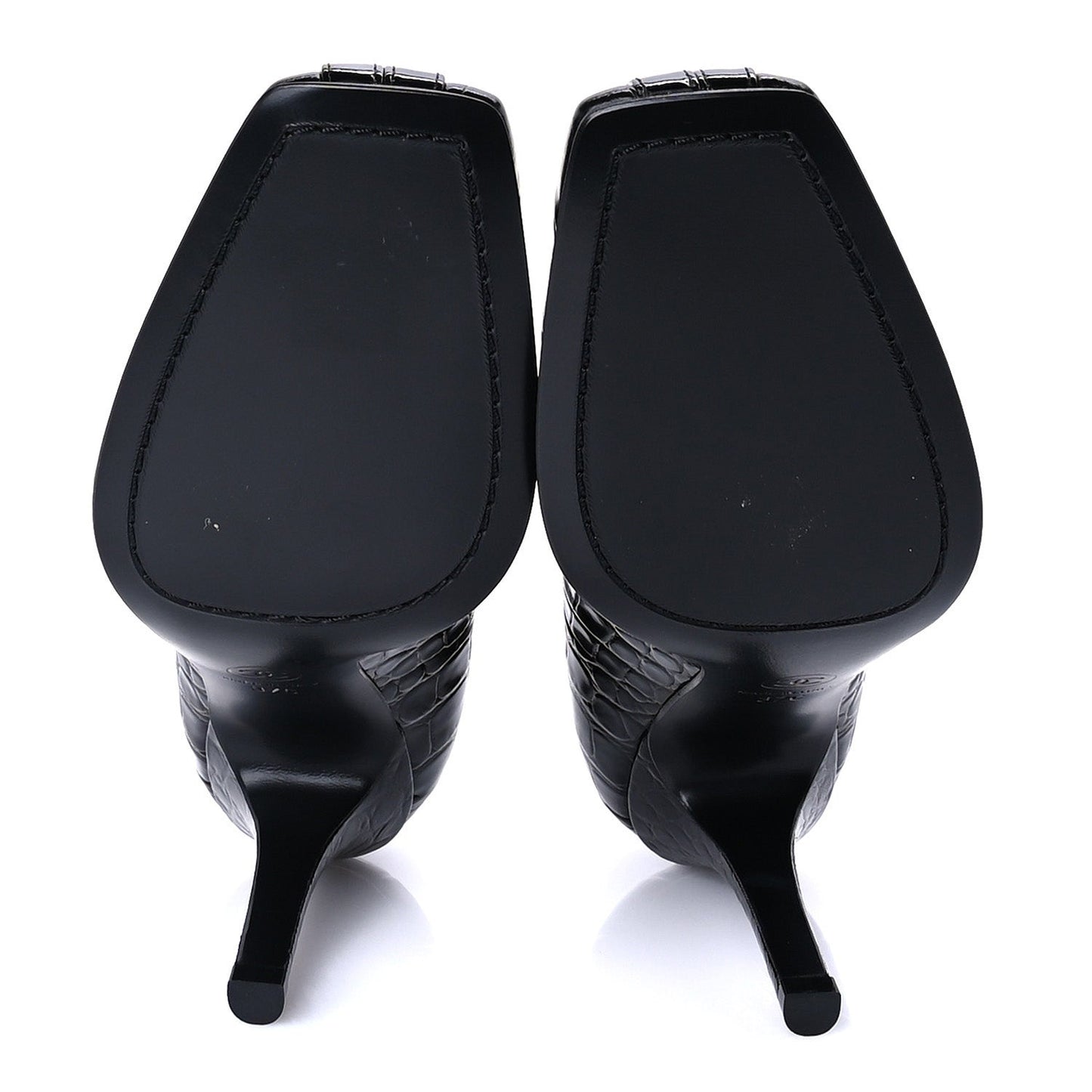 Chanel Crocodile Embossed Patent Calfskin Pumps 37 Black