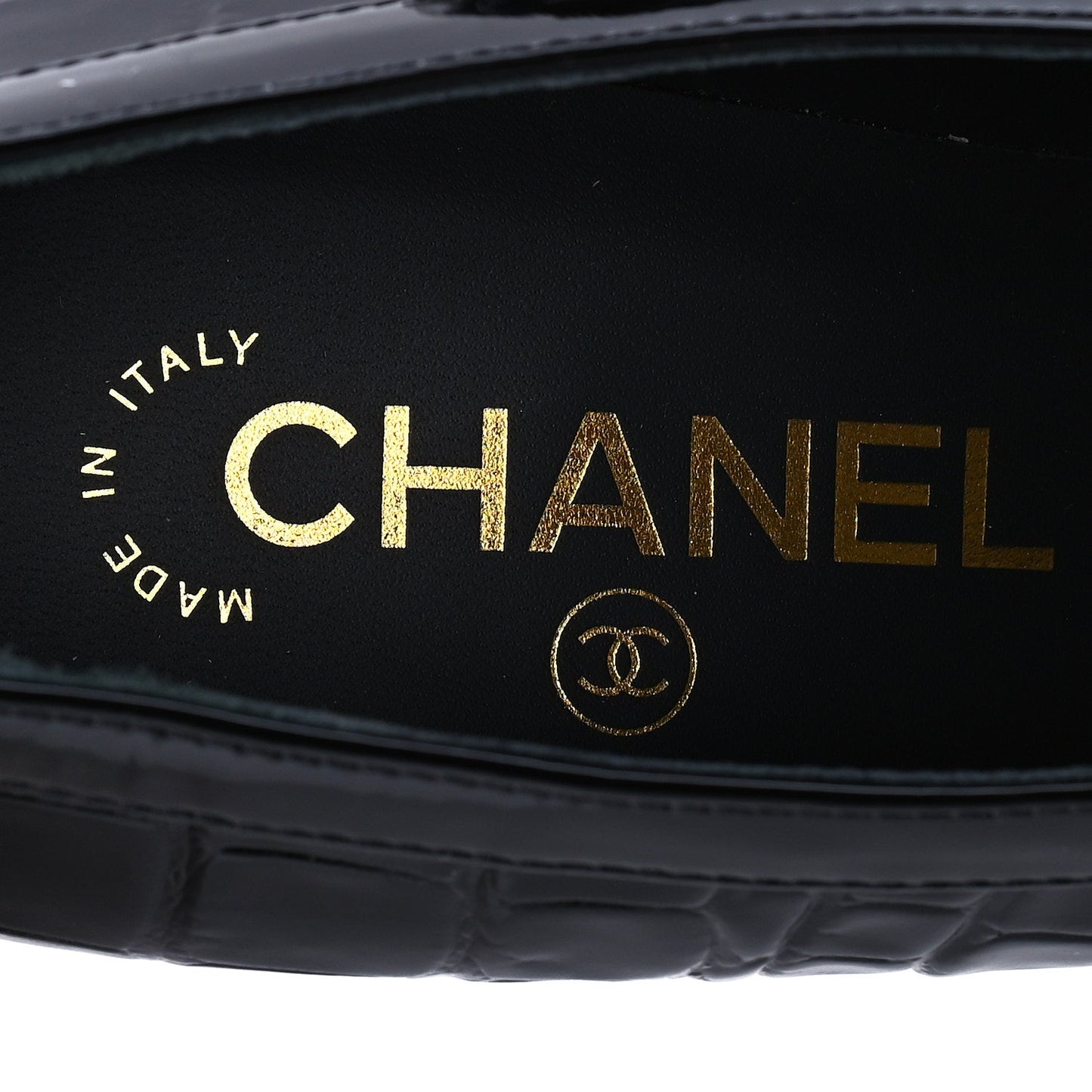 Chanel Crocodile Embossed Patent Calfskin Pumps 37 Black