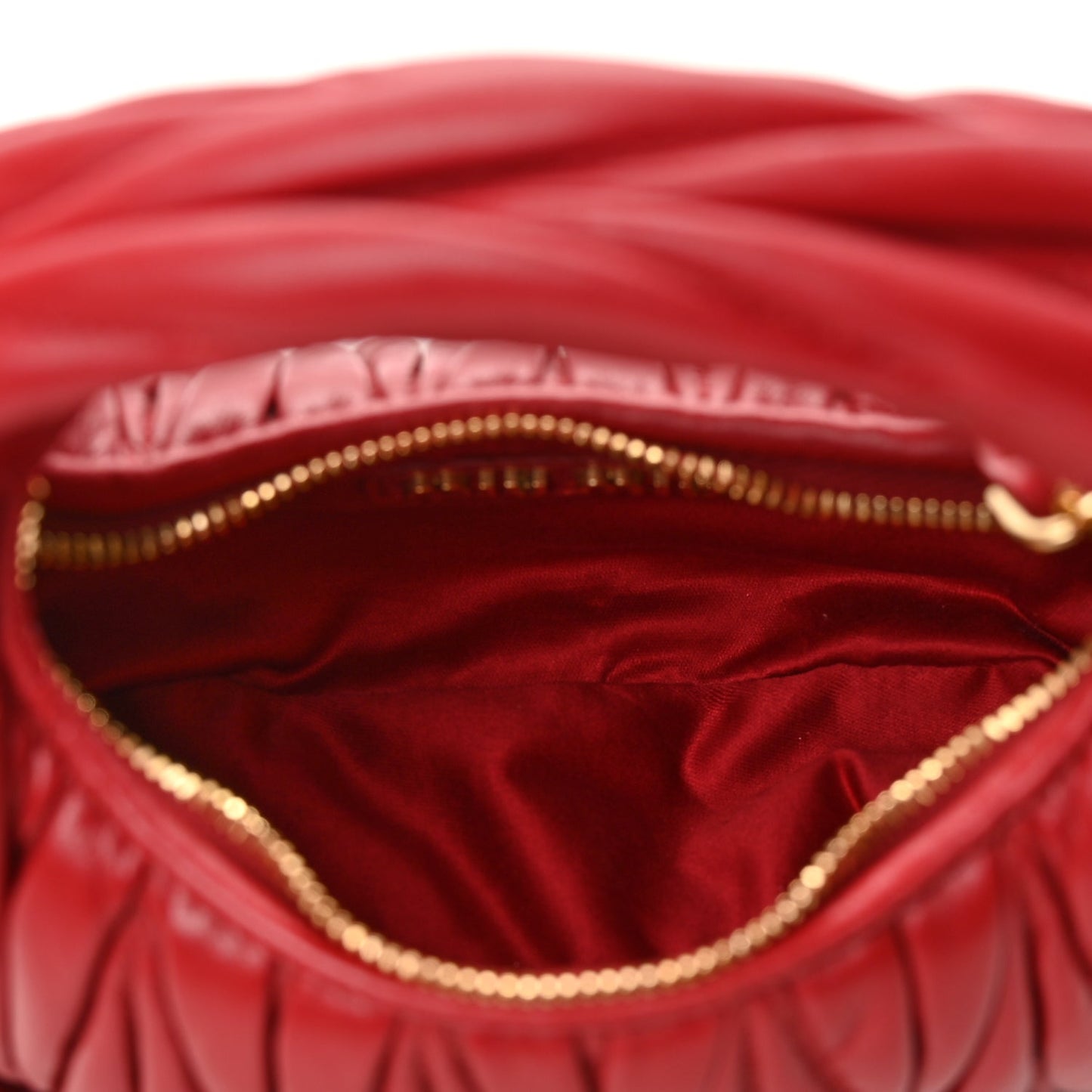 Miu Miu Nappa Matelasse Mini Wander Hobo Fuoco Fuoco