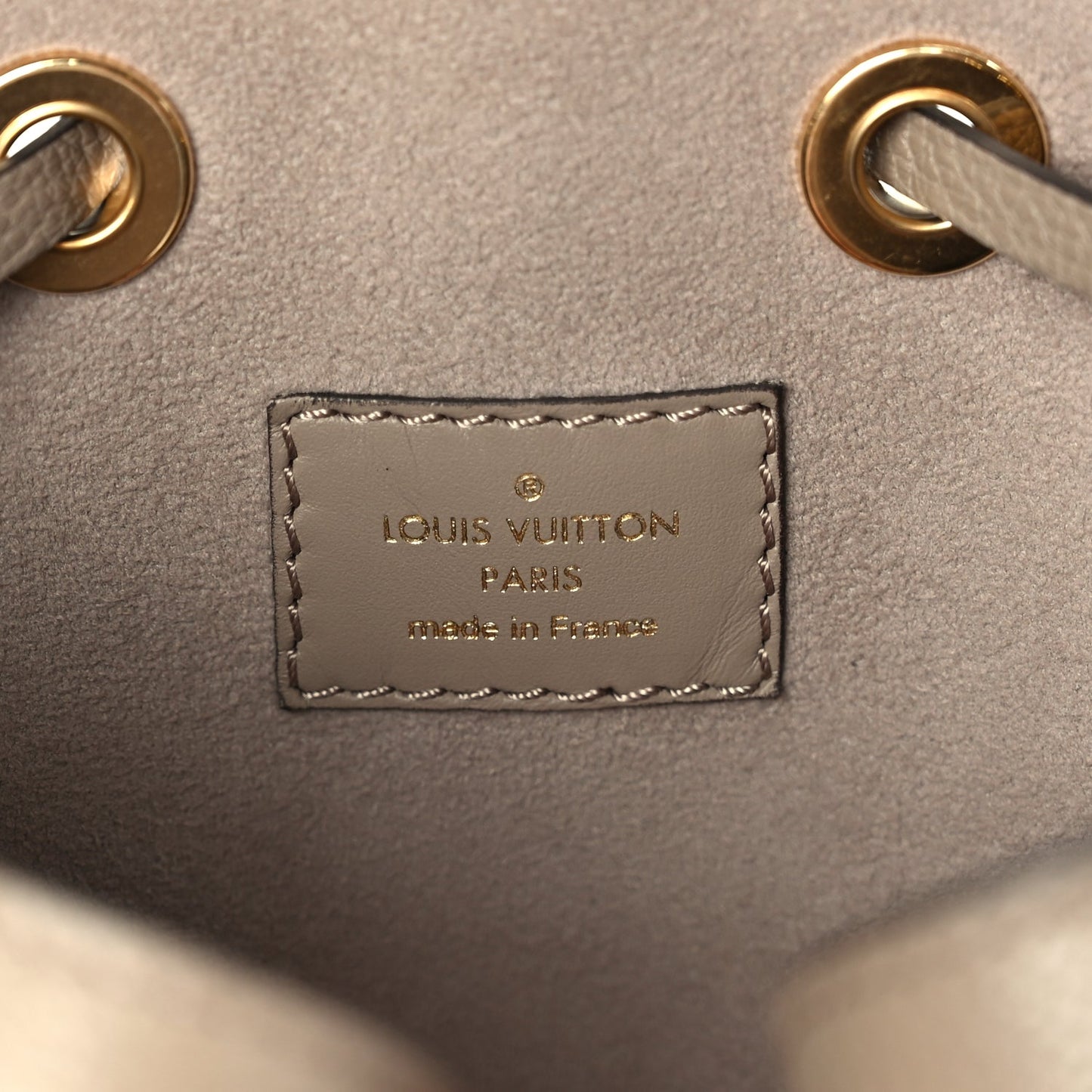 Louis Vuitton Empreinte Monogram Giant Neonoe MM Tourterelle Creme Tourterelle Creme