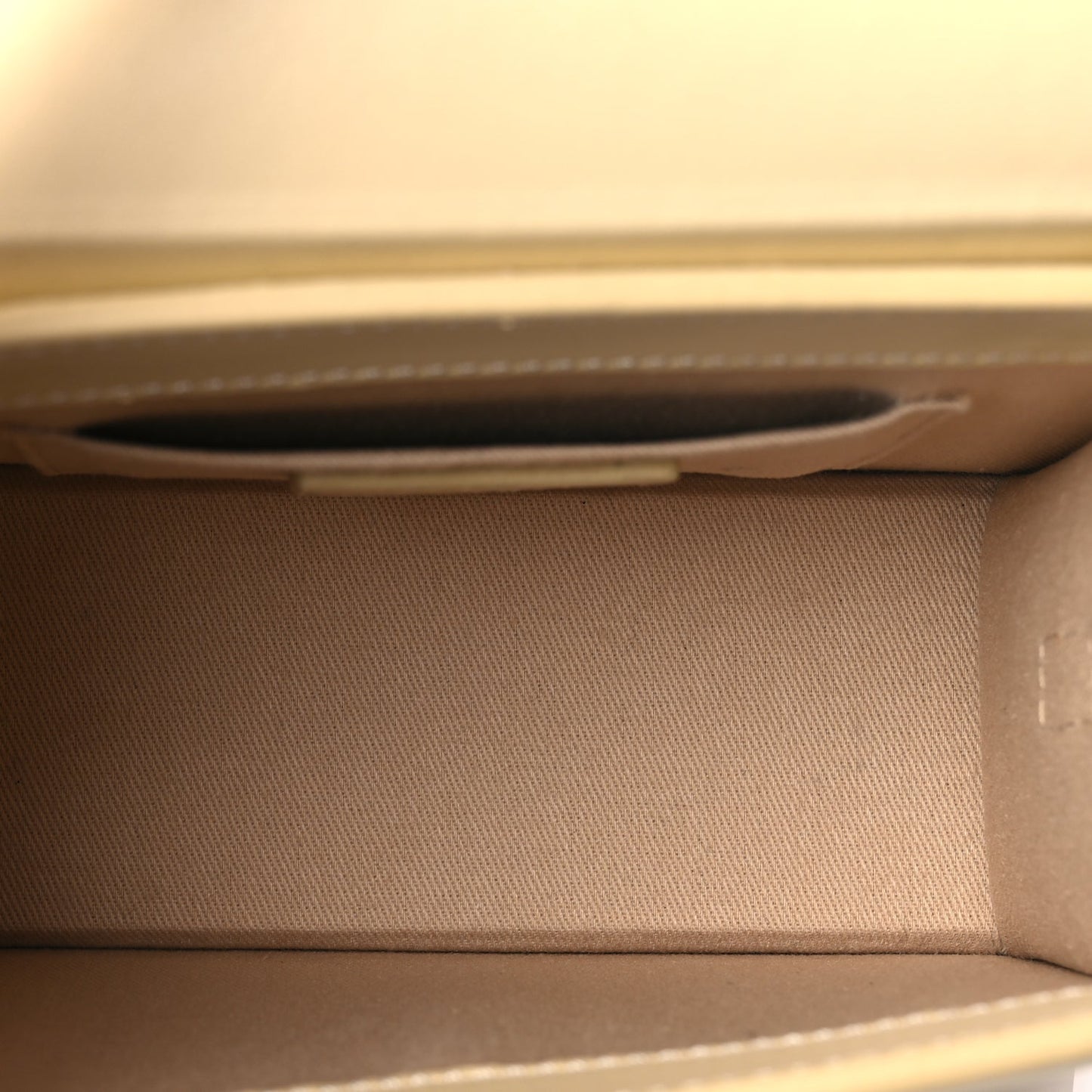 Jacquemus Smooth Calfskin Le Chiquito Noeud Beige