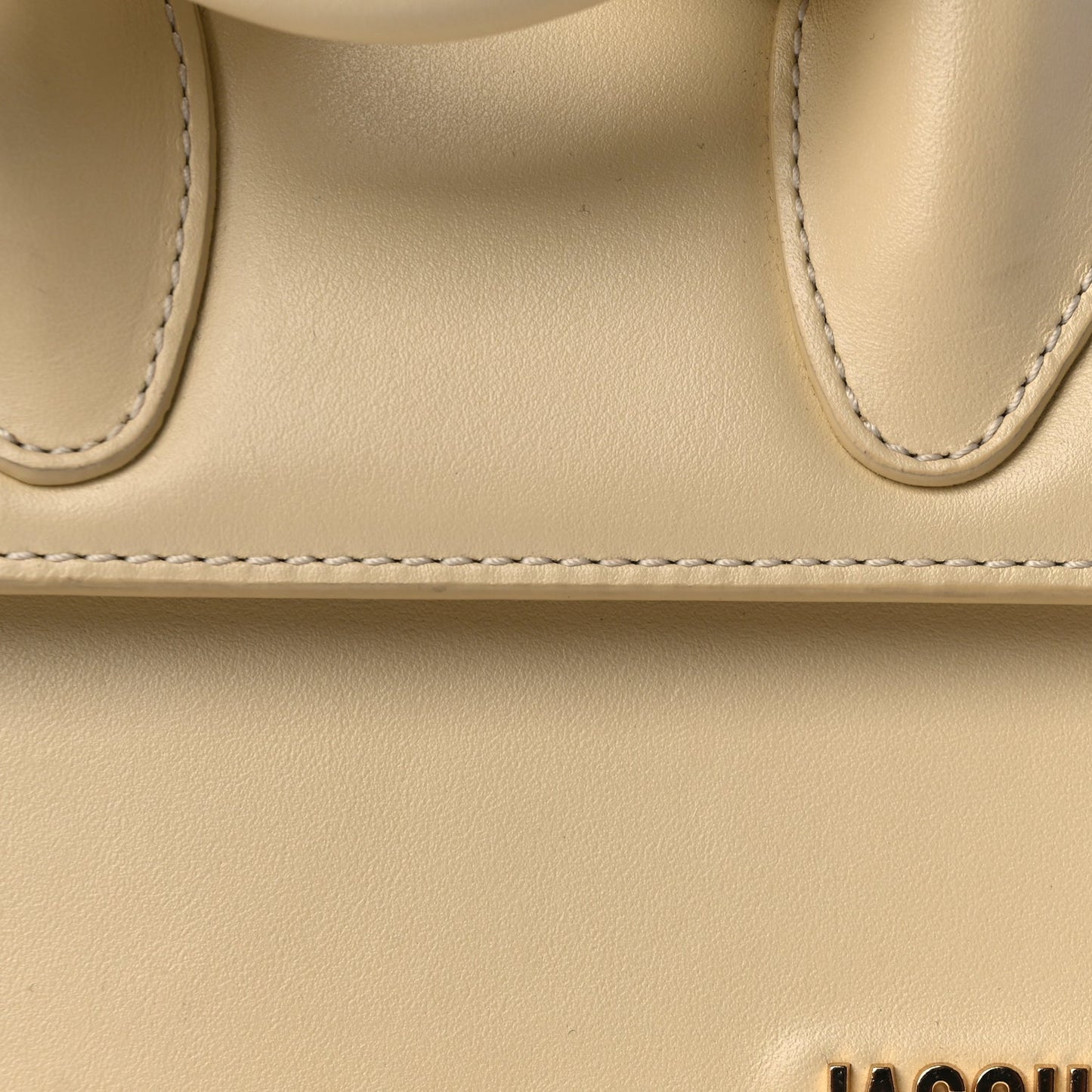 Jacquemus Smooth Calfskin Le Chiquito Noeud Beige