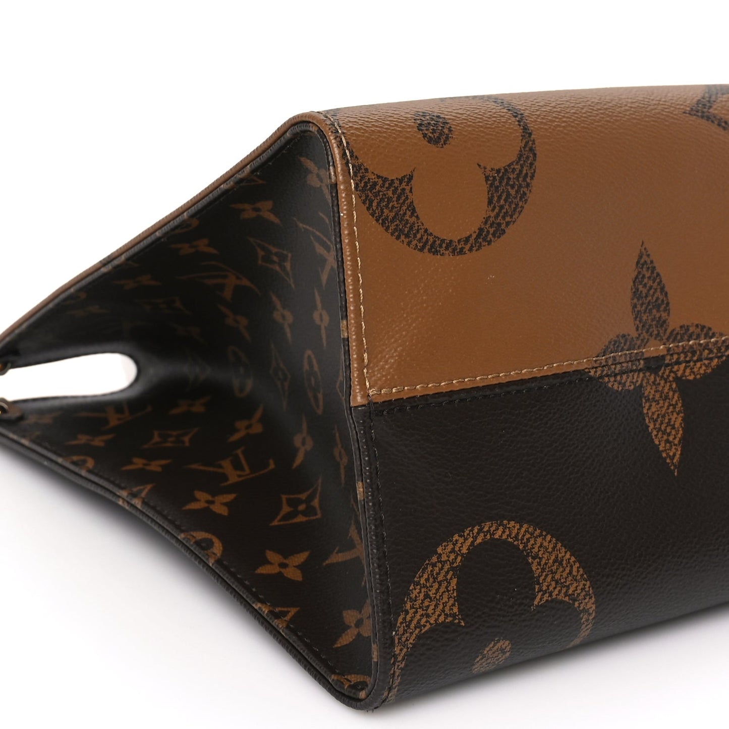 Louis Vuitton Reverse Monogram Giant Onthego MM