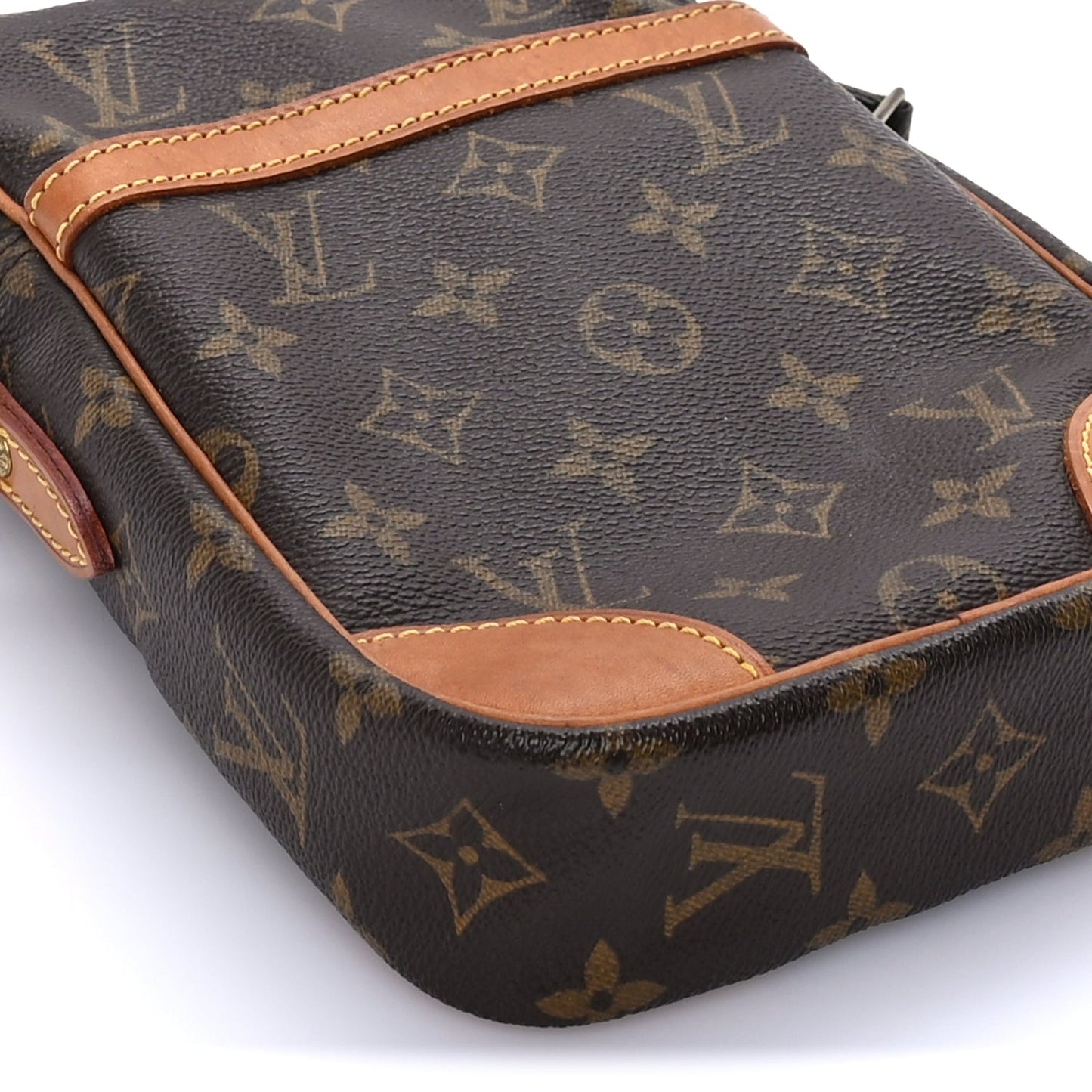 Louis Vuitton Monogram Danube 21